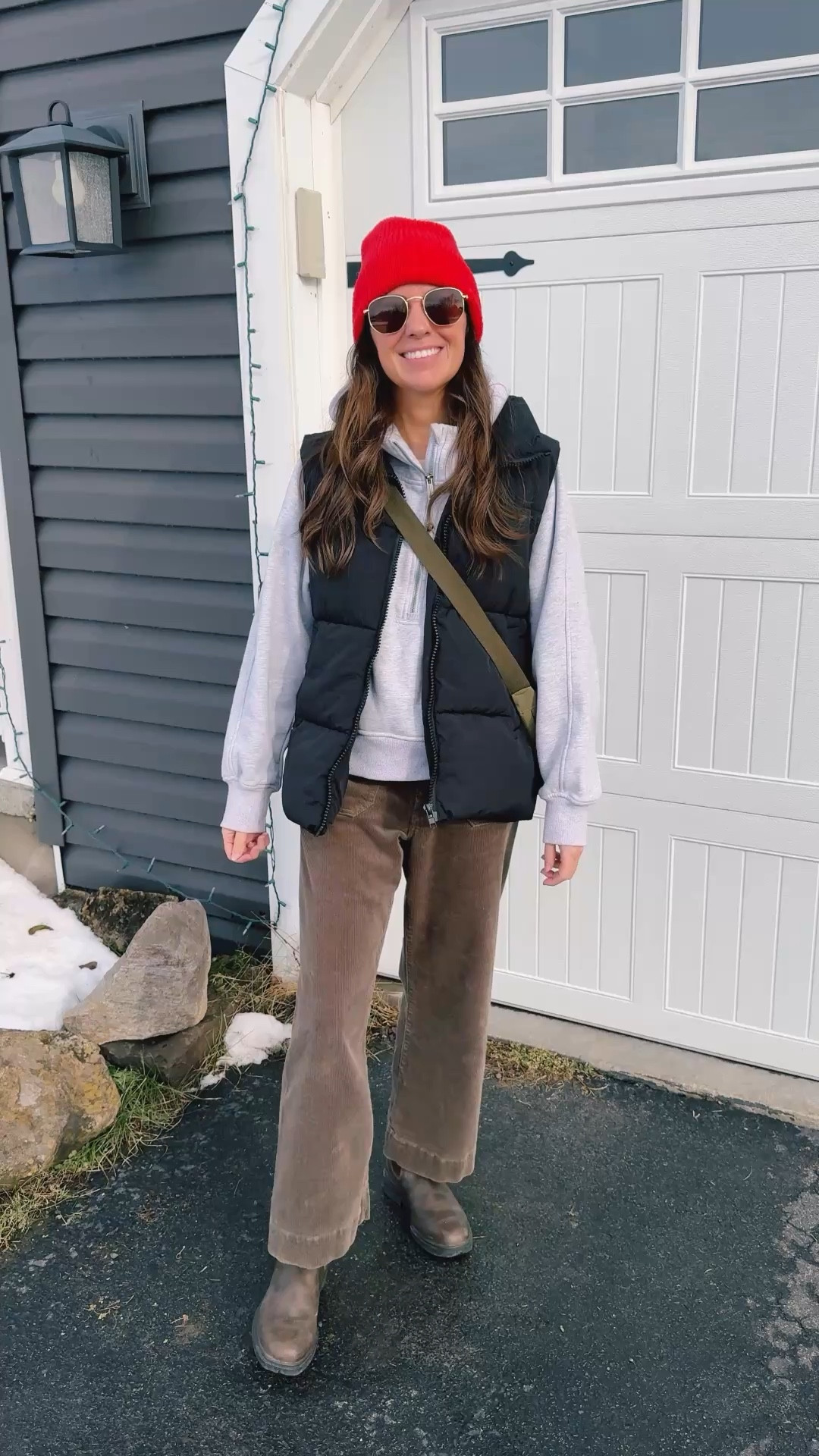 A little last-minute Christmas shopping and a quick coffee date🎄♥️🤍

Wearing small in my tee, small in my grey hoodie, small in my black puffer vest, and 0 with a 26” inseam in my corduroy pants (seaweed color. I also linked the straight and flare corduroy pants). My boots are my true size 6! 
My hat is a few year’s old but I linked this year’s version and some similar ones. My bag is older so I linked similar. 



#LTKHoliday #LTKFindsUnder100 #LTKPetite