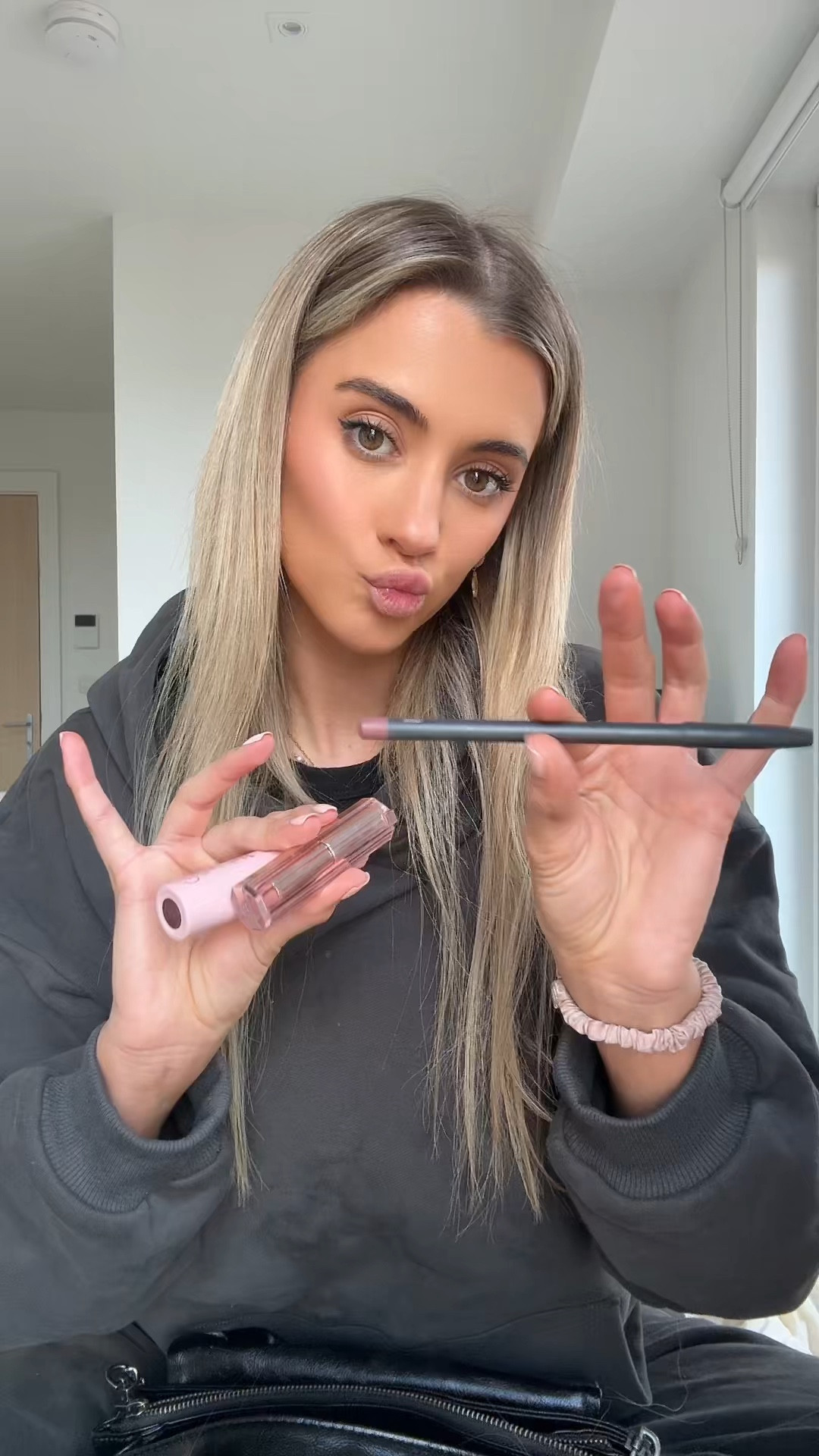 My fave lip combo atm !!


#LTKuk #LTKspring #LTKsummer