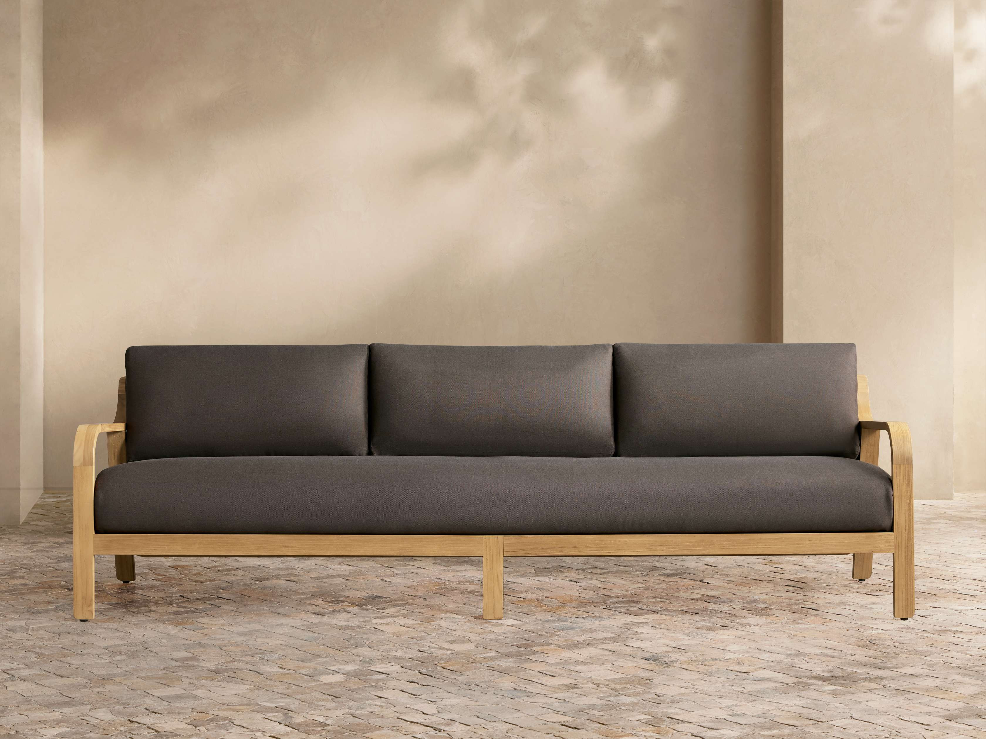 Zoe Outdoor Sofa | Arhaus