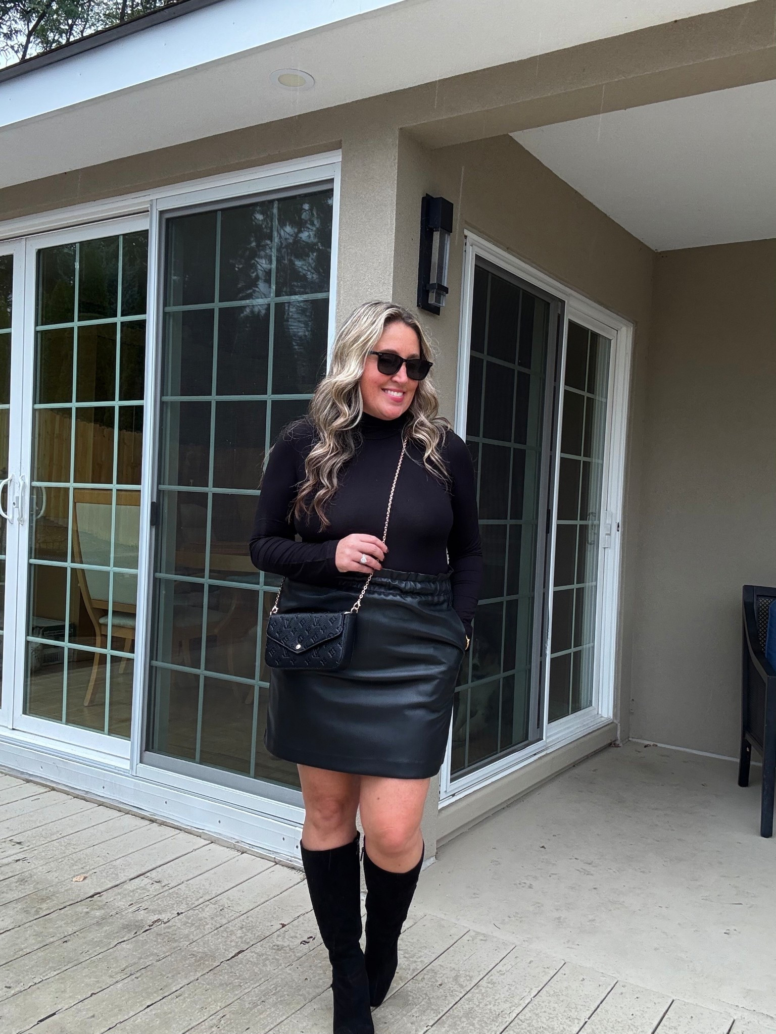 All Black Style🖤

Bodysuit: MANGOPOP
Skirt: LOFT
Boots: DSW

#LTKFallSale #LTKMidsize #LTKOver40