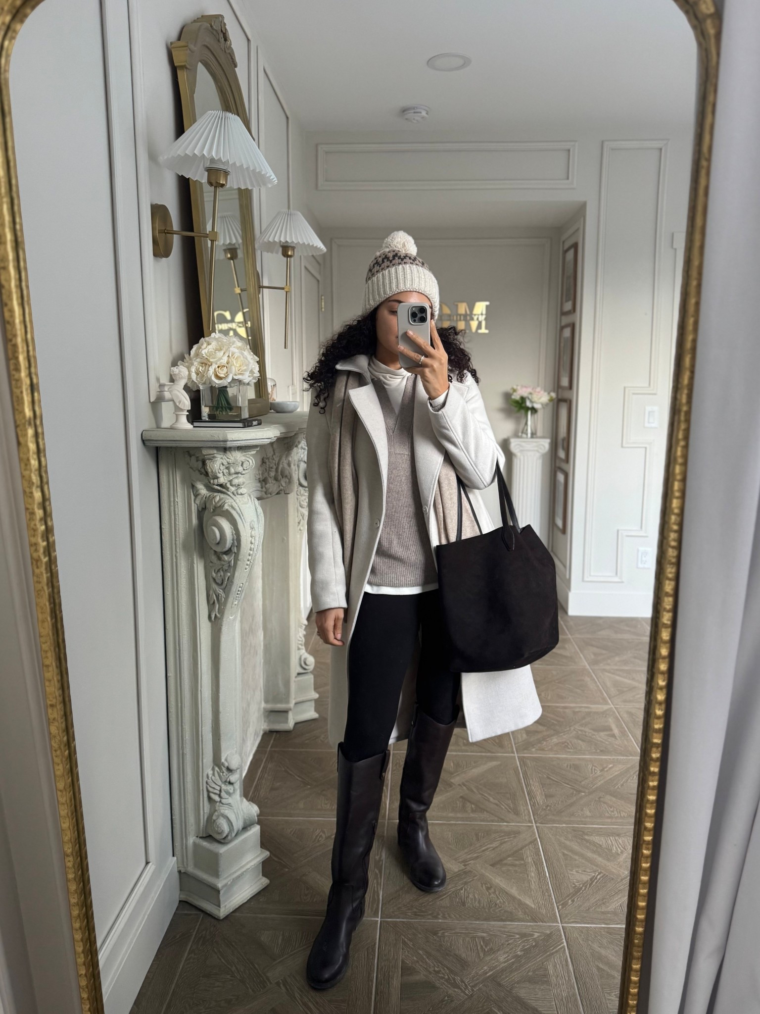 chocolate brown suede bag, brown riding boots, cashmere scarf

#LTKootd #LTKSeasonal