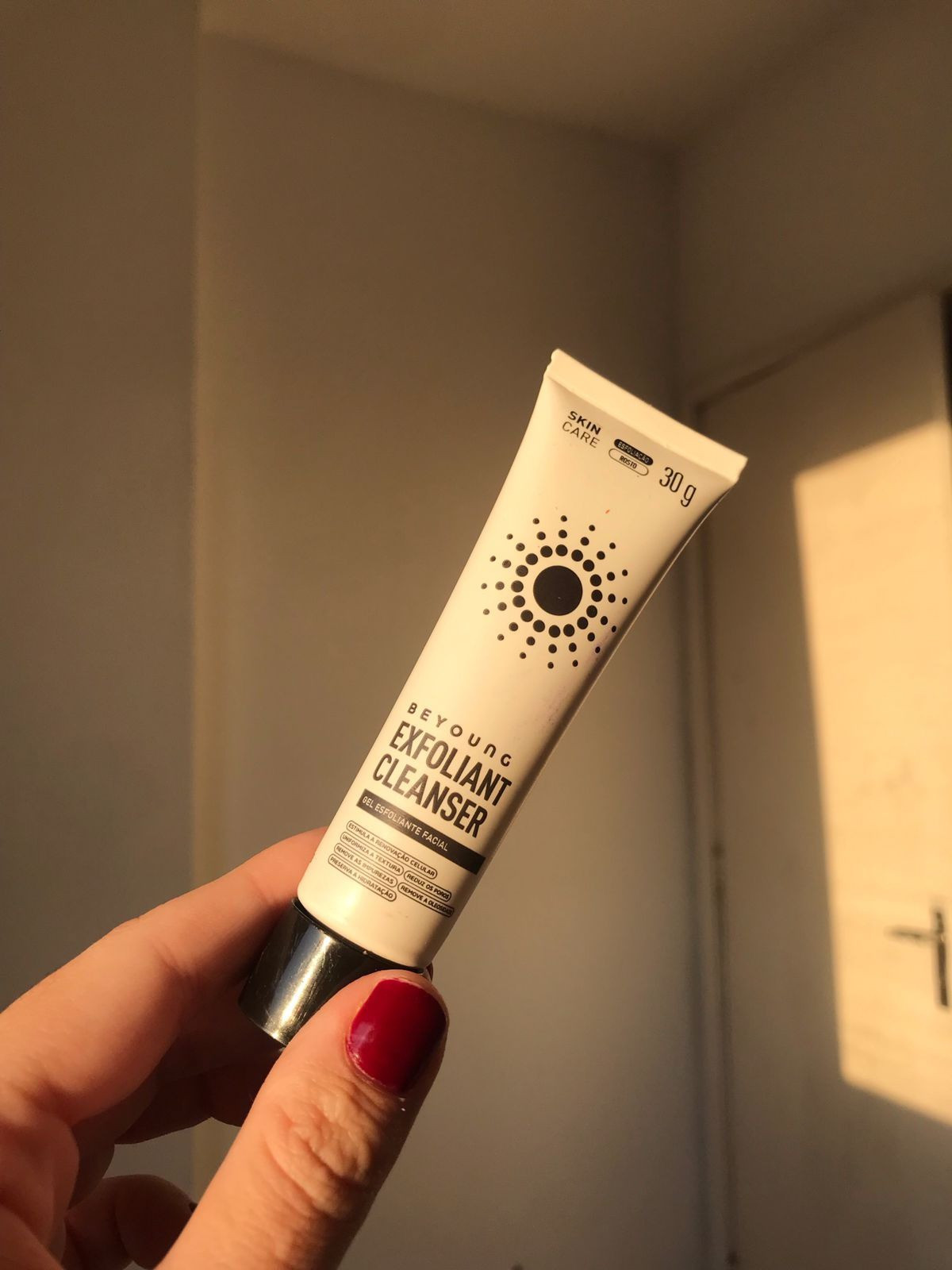 Exfoliant Cleanser - Beyoung Amo o cheirinho que ele tem, além de ser super refrescante e com partículas de microesferas tão sutis que não incomodam em nada na hora de esfoliar.

#LTKbeleza #LTKbrasil #LTKpromo