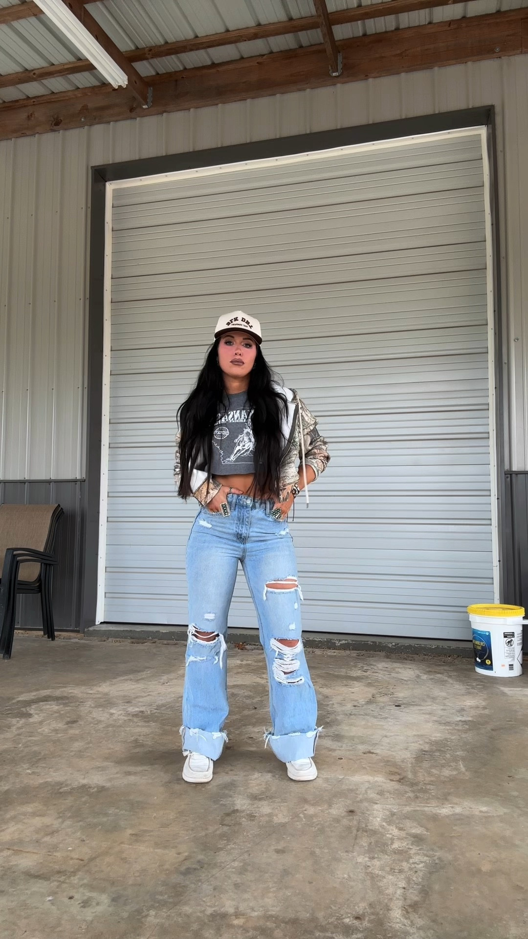 Hat is from Black Dirt Hat co. 🫶🏼

#western #westernfashion #fallfit