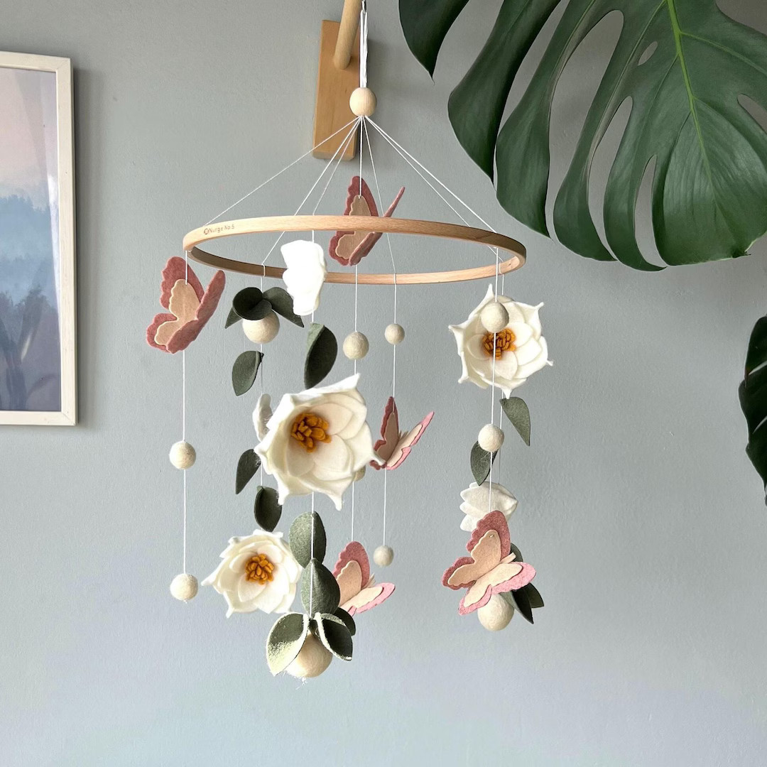 Flowers Baby Mobile, Butterfly Crib Mobile, Green Floral Baby Mobile, Hanging Felt Mobile, Cot Mo... | Etsy (ES)