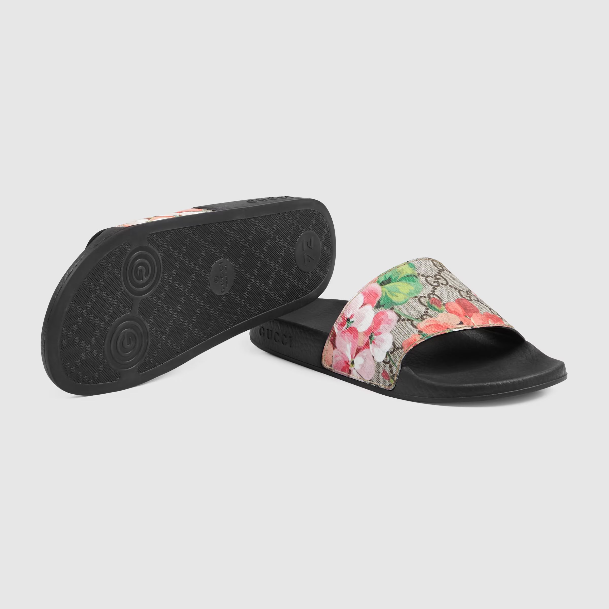 GG Blooms Supreme floral slide sandal | Gucci (US)
