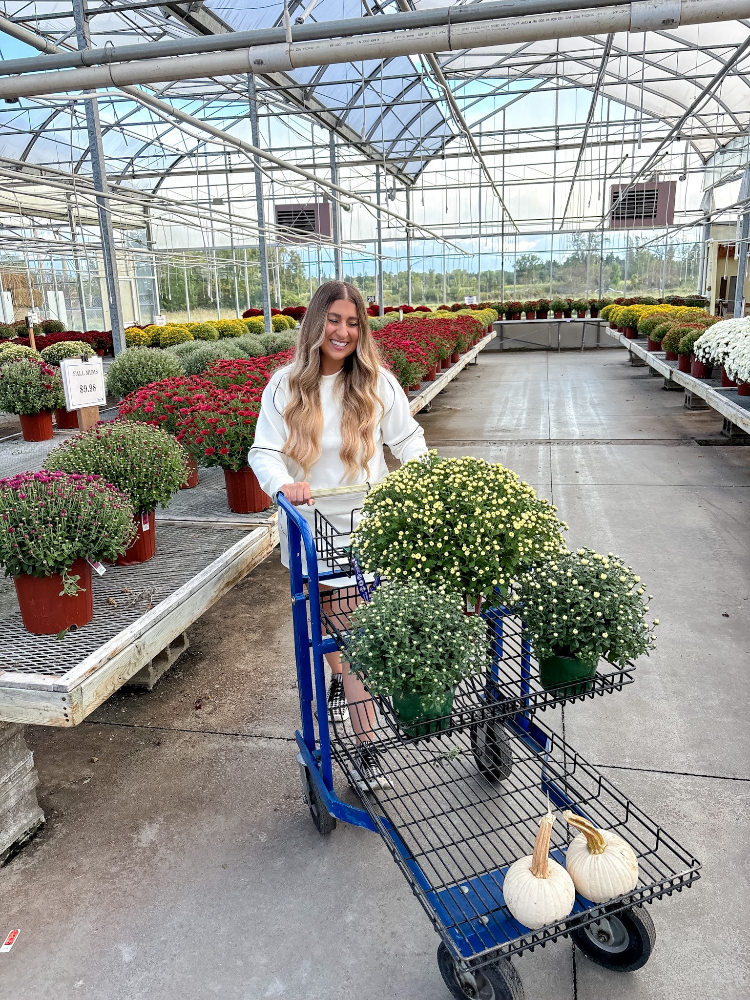 Fall greenhouse season ☁️🪴✨👒

Sweatshirt + Skort Linked here: 




#LTKmidsize #LTKActive #LTKSeasonal
