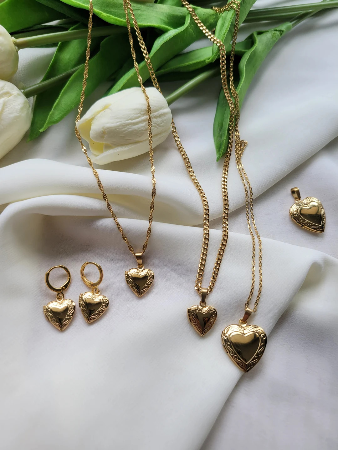 18K Gold Filled Gold Heart Locket Necklace, Big Small Locket, Minimalist Gift,  Personalized Gift... | Etsy (US)