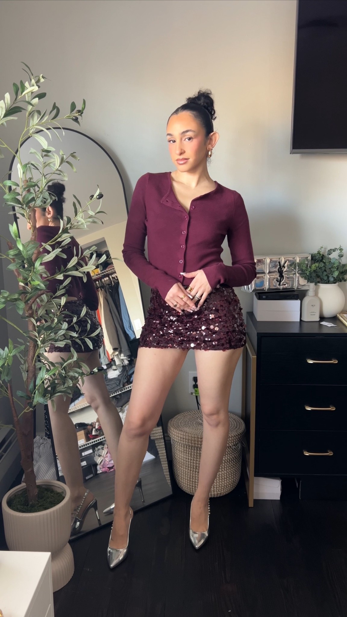 Sequin skirt outfit idea for holiday season - paired with a cropped cardigan and pumps, could also add some burgundy tights to make it a monochrome look 

#LTKHoliday #LTKSeasonal #LTKootd