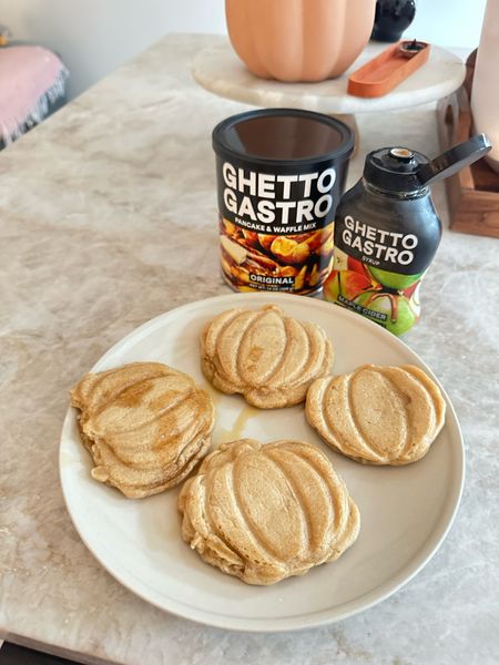 Pumpkin waffle Halloween breakfast!
.
.
.
#target #breakfast #kitchen #kitchendecor #halloweenbreakfast #foodie #targethalloween 

#LTKHoliday #LTKfamily #LTKHalloween