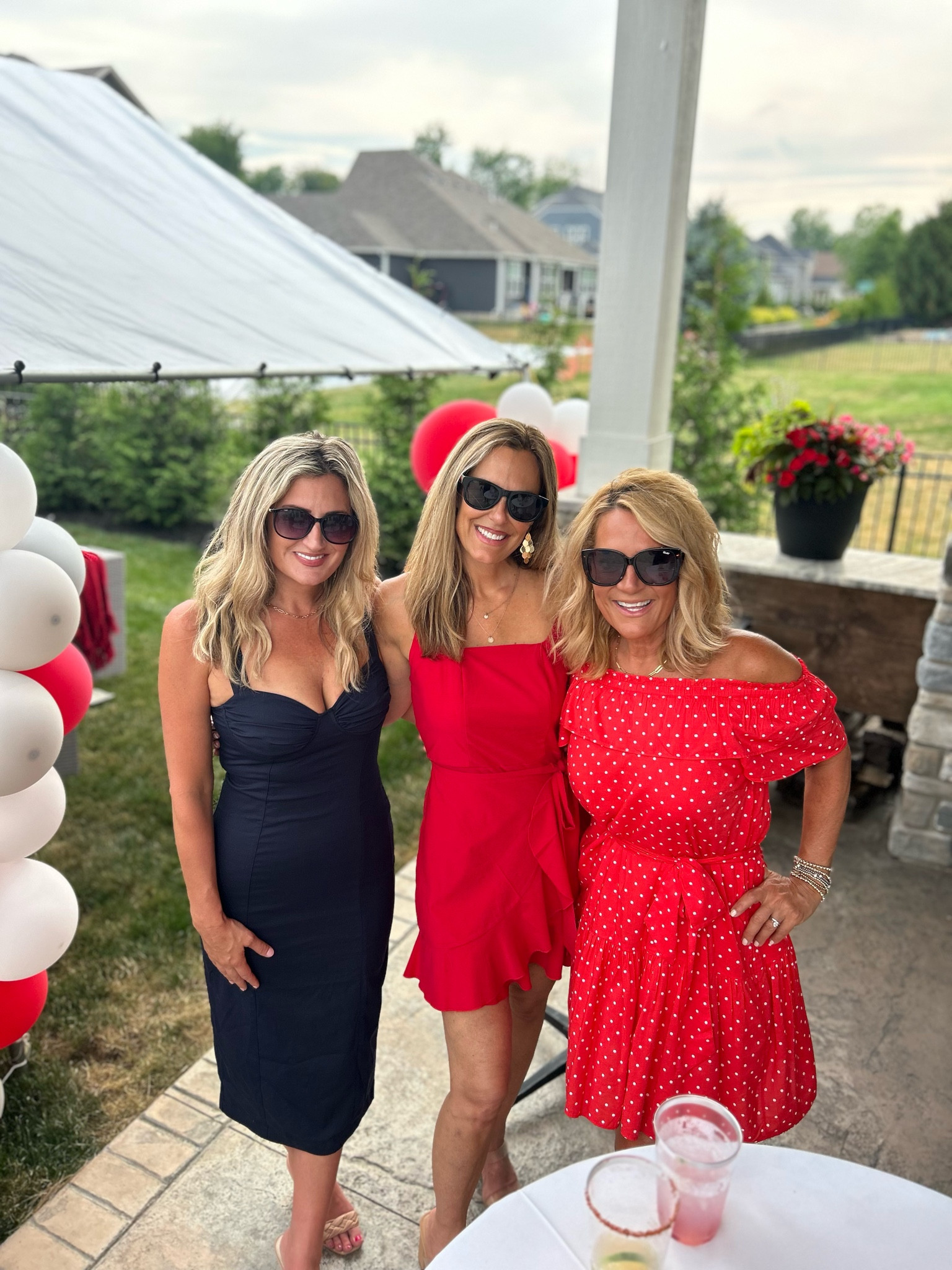 Red dress - wearing small

#LTKStyleTip #LTKParties #LTKFindsUnder50