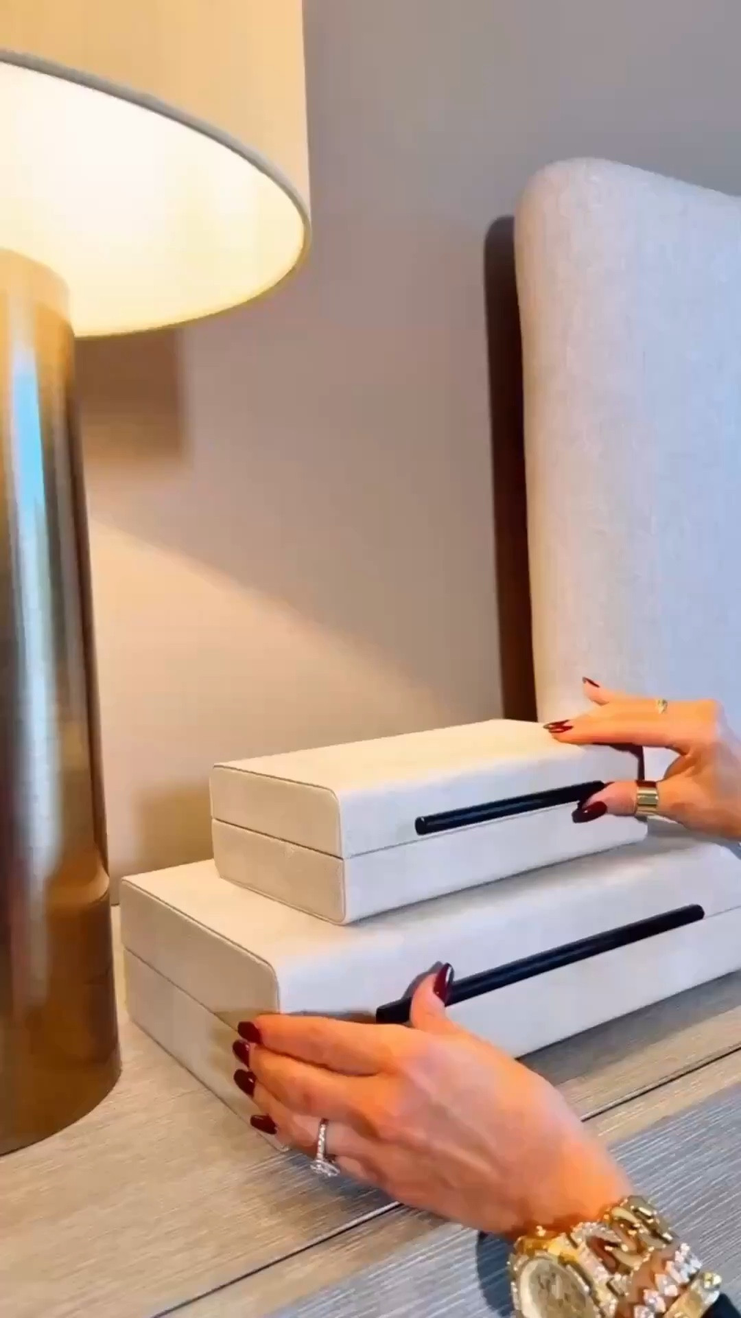 Loving these neutral jewelry boxes for keeping the nightstand organized while doubling as decor.

Stacked boxes. Soft fabric. Black accents. Modern lamp. Textured side table. Simple, elevated bedside styling.

#nightstanddecor #homestyling #bedroomdetails #wayfairfinds
