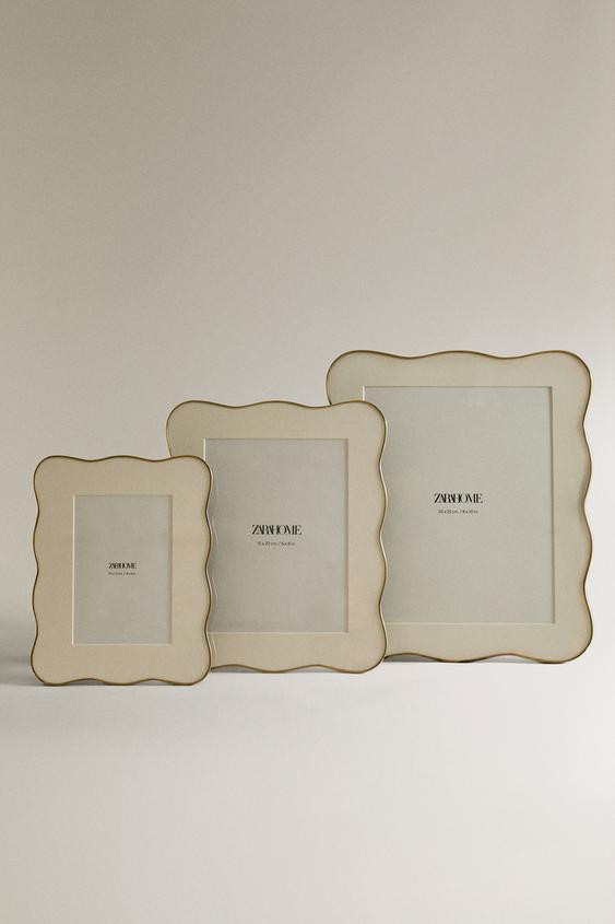 WAVY METAL PHOTO FRAME | Zara UK