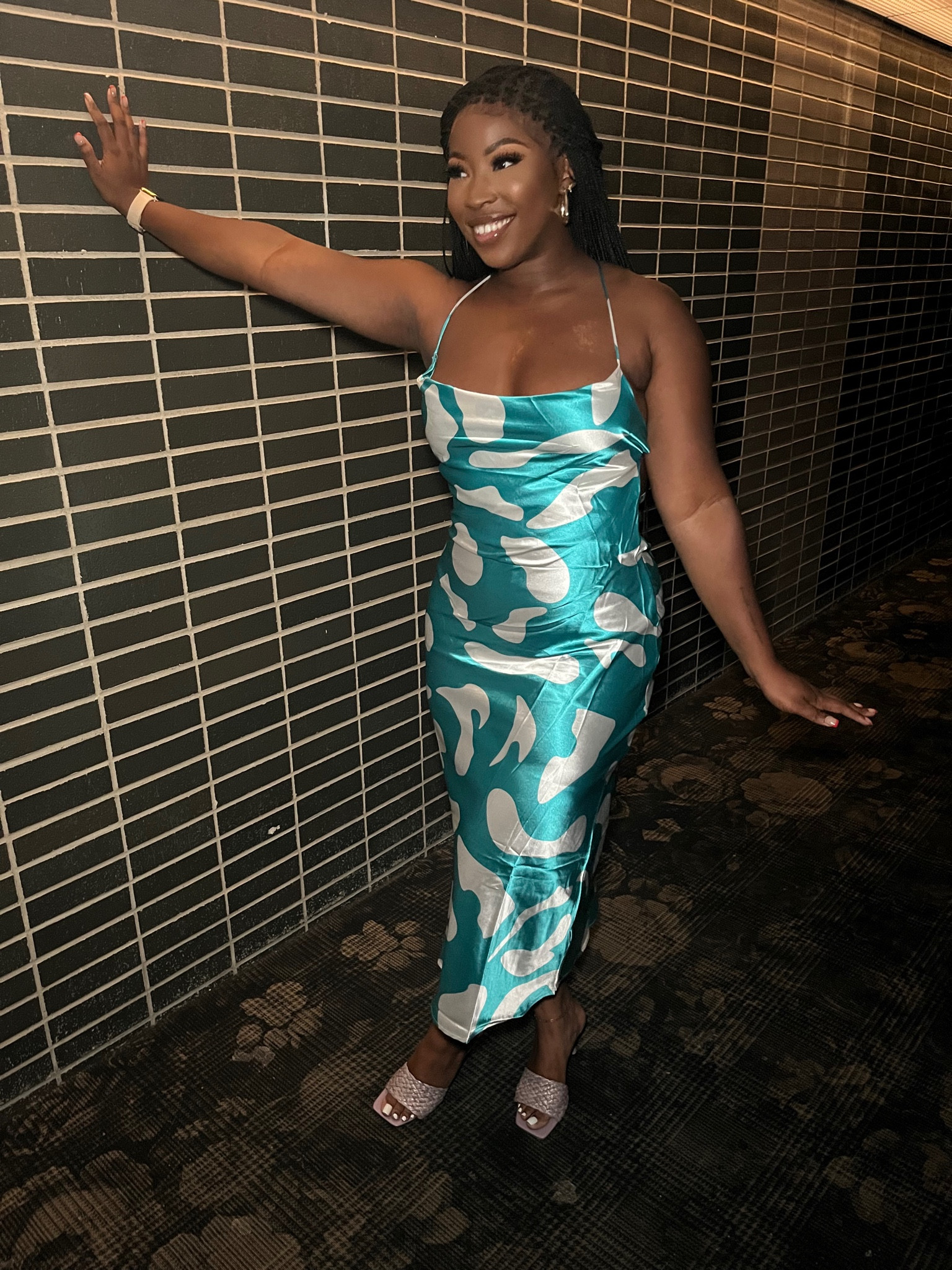This dress is perfect for date night brunch or wedding guest. I wore it to a birthday dinner it was a hit 

Dress details in my @shop.ltk store front 
_______________________________
#midsizestyle #shiengals #midsizefashion #midsizeblogger #midsizecollective #dallasinfluencer #dfwinfluencer #midsizegirl

#LTKcurves #LTKbeauty #LTKstyletip