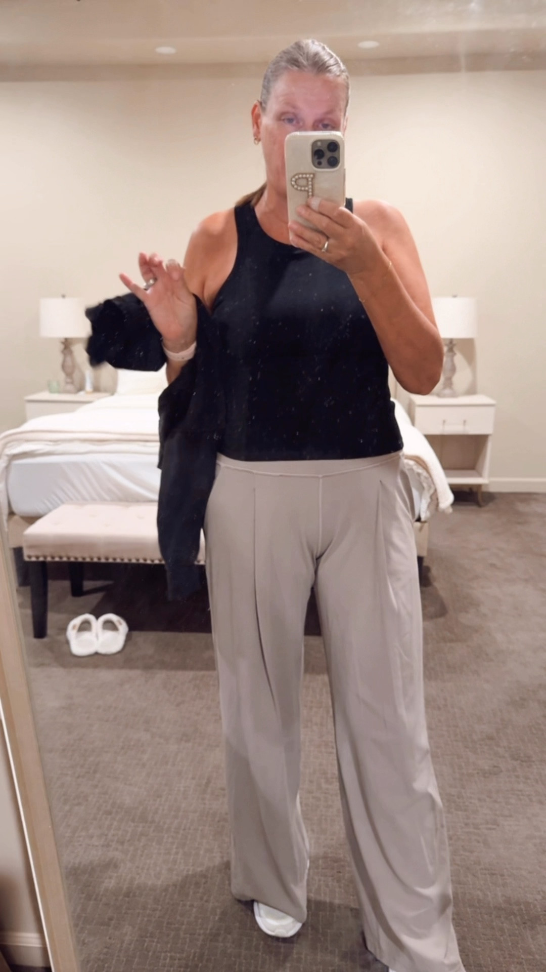 Cute and comfy travel outfit

Casual outfit, lululemon outfit, built in bra top, style over 40, mom style, travel look, palazzo pants 

#LTKOver40 #LTKootd #LTKActive