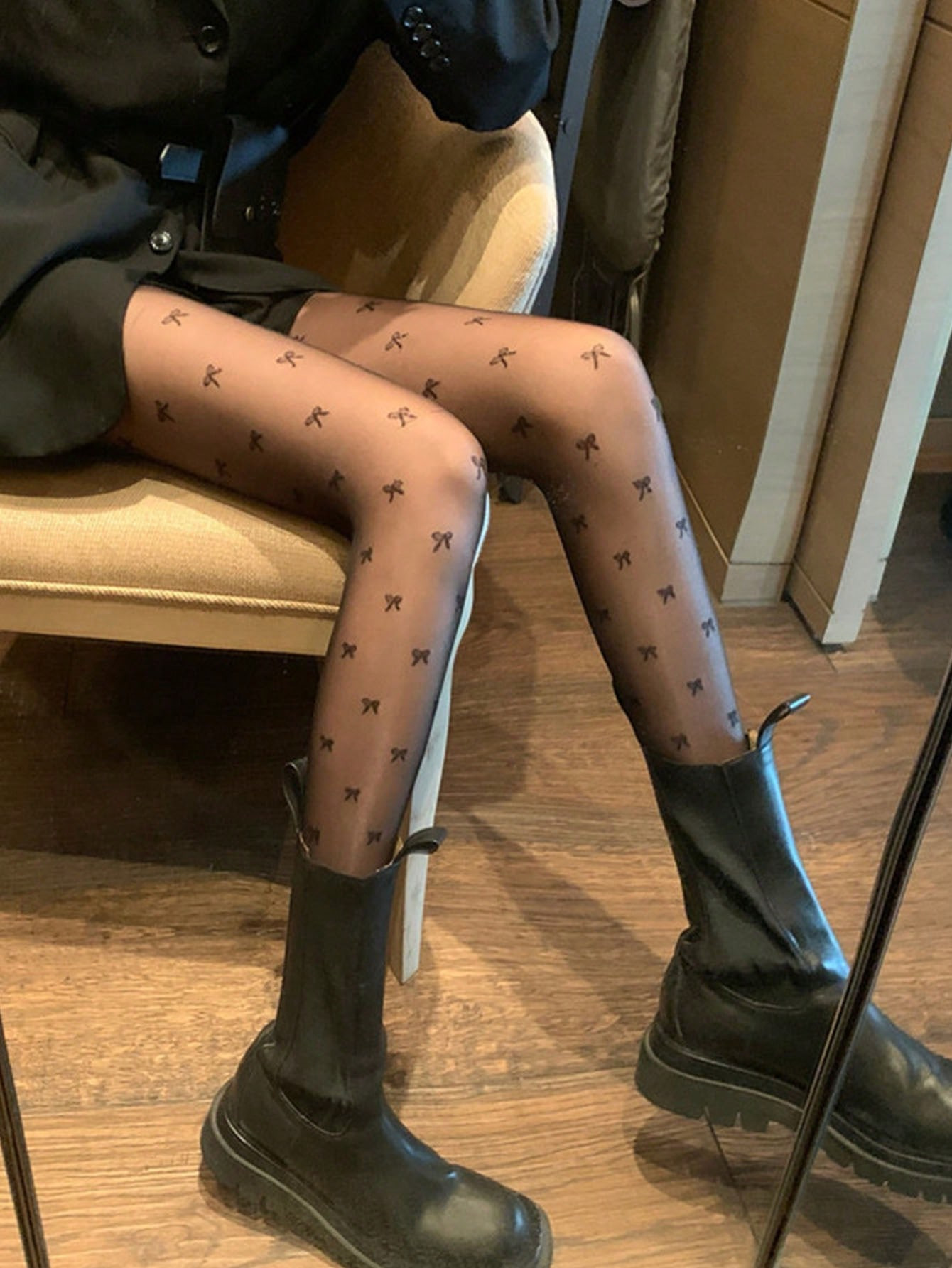 1pair Anti-hook Thin Black Tights With Bow-knot | SHEIN