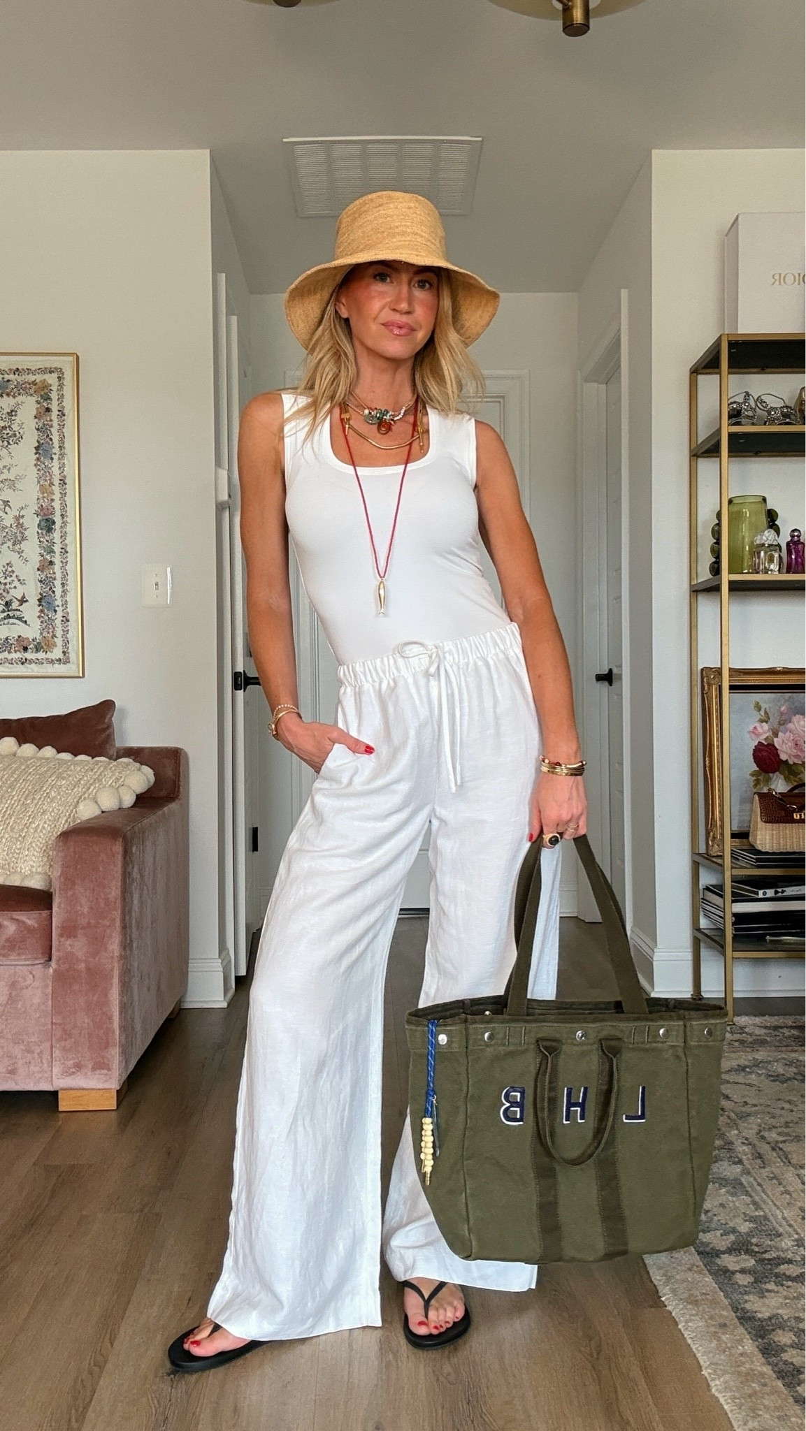 Summer staples outfit! 
Tank: runs TTS, wearing size XS long 
Pants: run TTS, wearing size small

#LTKootd #LTKgrwm #LTKSeasonal