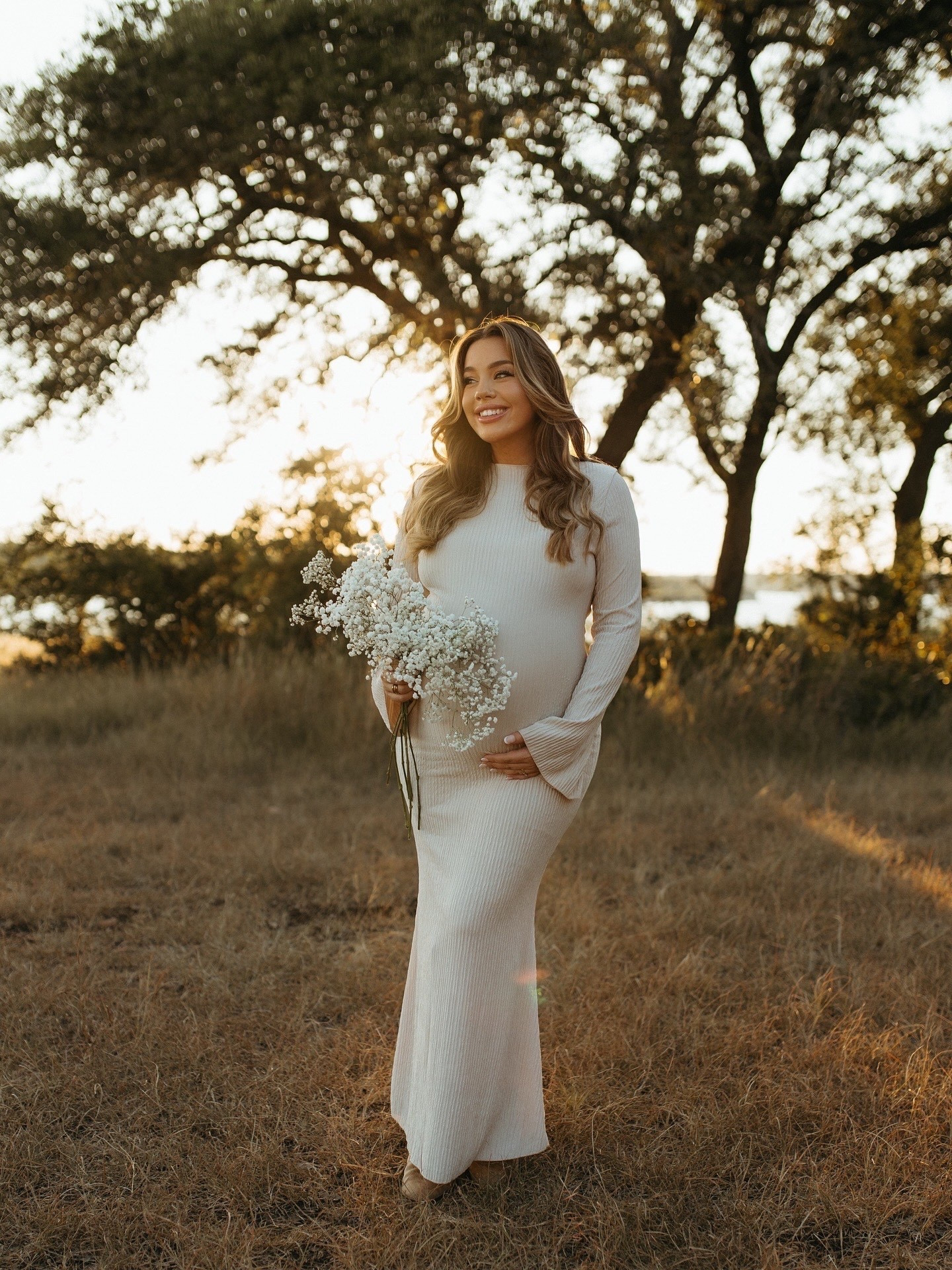 Maternity photo outfit 🥹🤍 wearing a size medium 

#LTKBump #LTKFindsUnder50