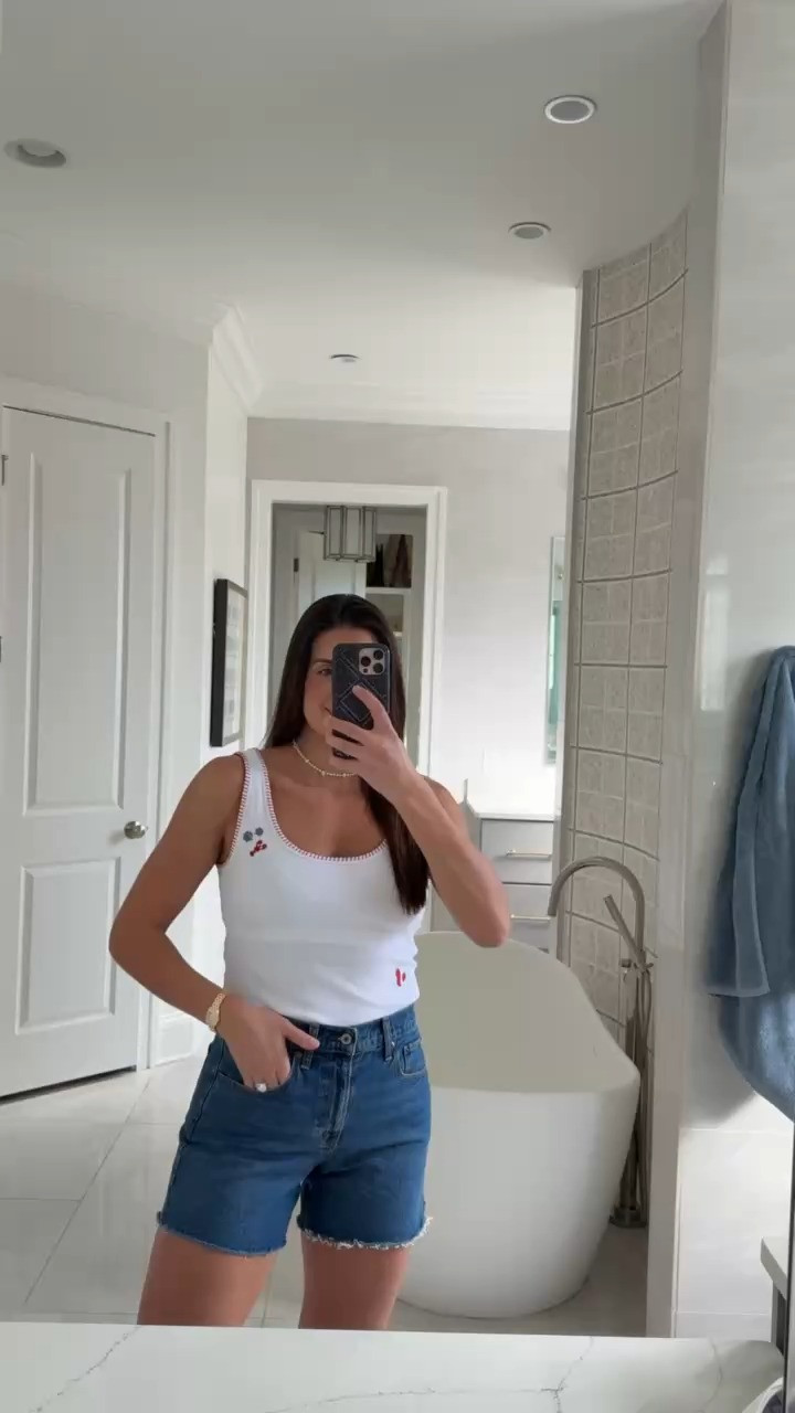 The little sea details on this tank 😍

TTS: M / 28 in shorts!

Abercrombie, one piece, a&f, Abercrombie order, Abercrombie sizing, size guide, a&f sizing, fashion haul, grace white

#LTKgrwm #LTKootd #LTKSeasonal