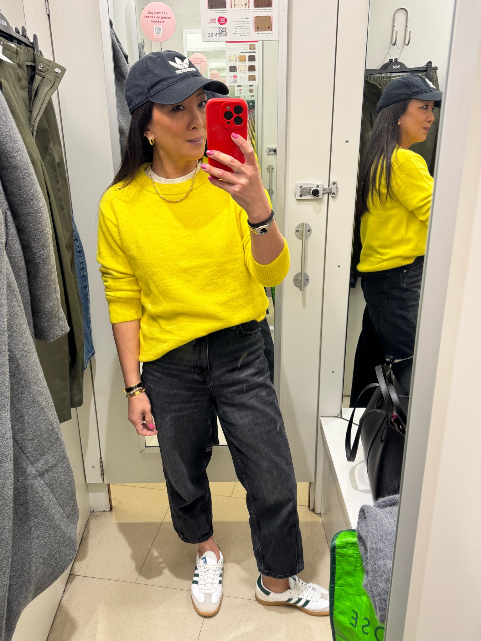 Happiness in a jumper ☀️ I wear the xs but prefer a loser fit so I’d size up one (I’ve ordered it online!) It’s defo a bright yellow like my pic and not like they show it online 

#LTKeurope #LTKpetite #LTKuk