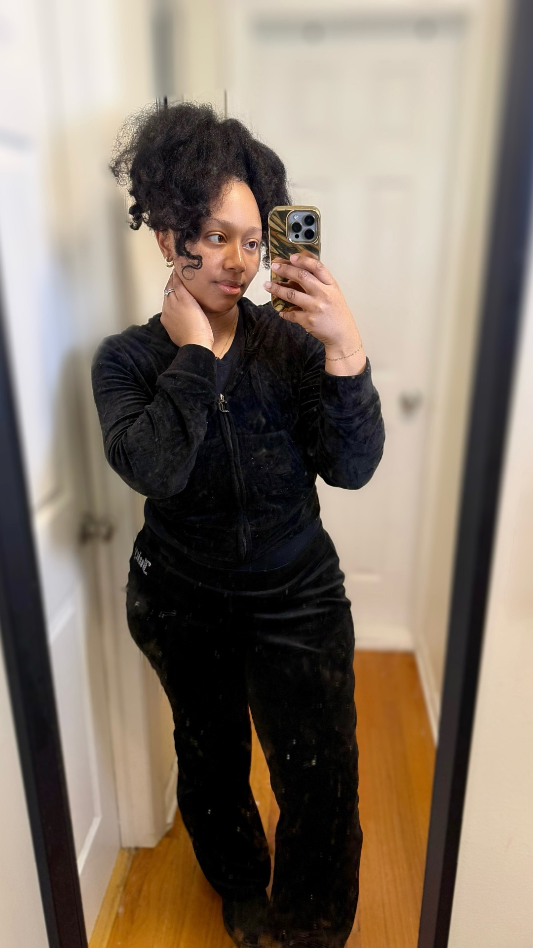 Quick outfit of the day running errands as a mom of 3.

#LTKootd #LTKgrwm #LTKBeauty