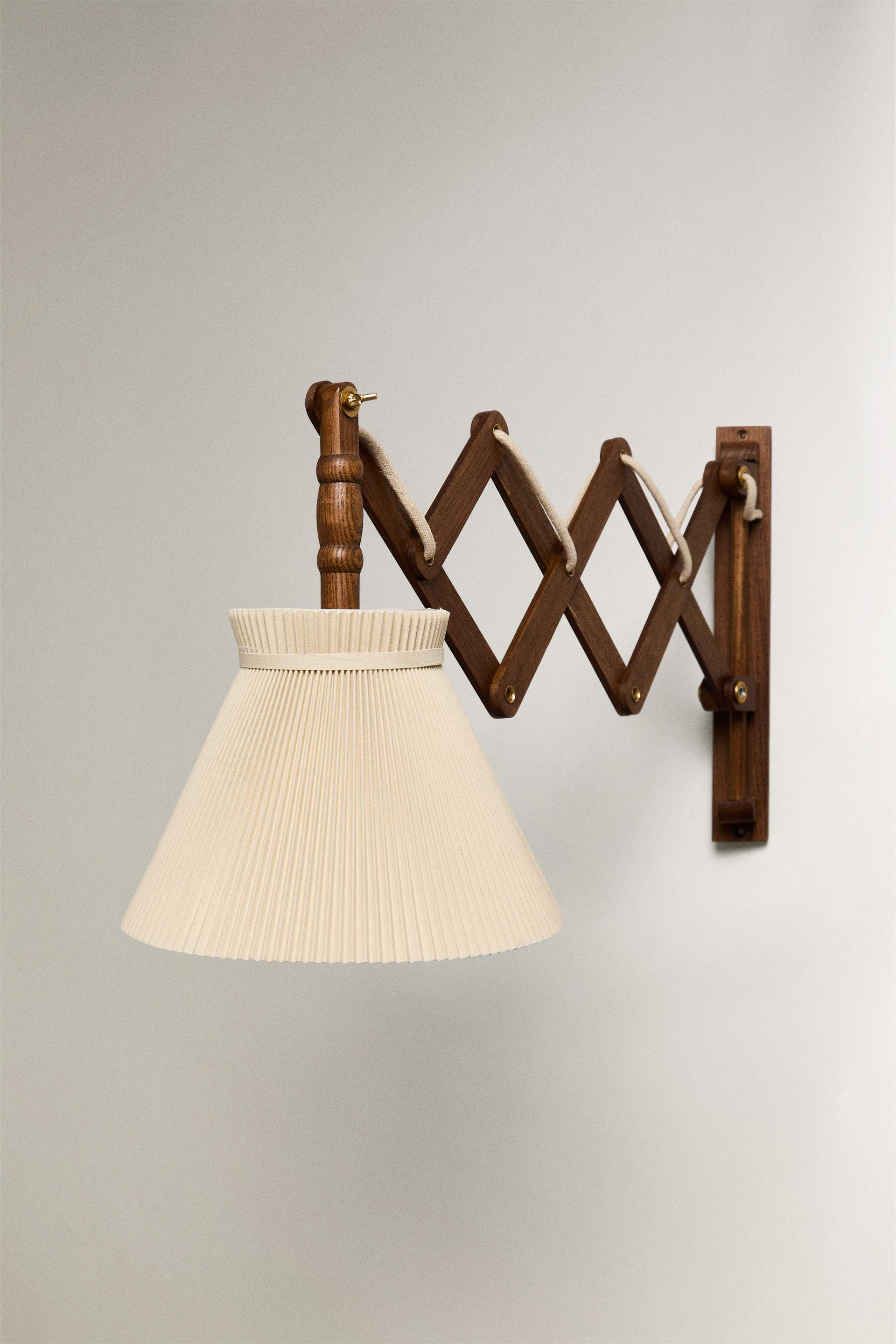 LAMP | WOODEN WALL LIGHT - Brown - 12.2 x 35.4 x 9.1 " | Zara US