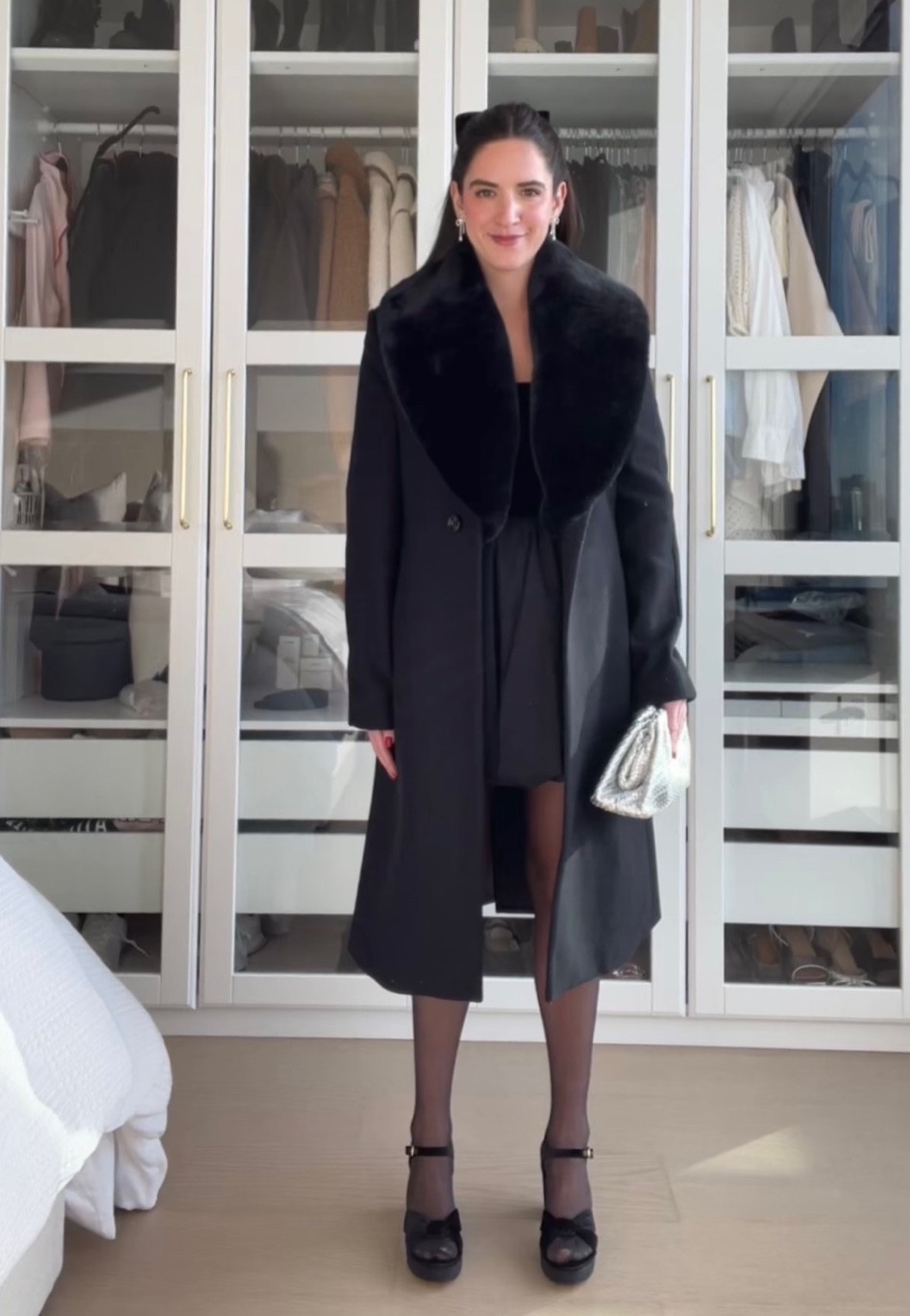 Holiday outfit, Christmas outfit, holiday party, velvet dress 

#LTKSeasonal #LTKparties #LTKstyletip