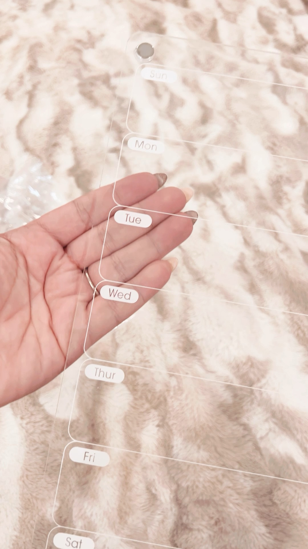 Do you want approach your week like a boss? Here is a weekly calendar I got from Amazon. I love the way it looks and its magnetic  

#LTKFind #LTKGiftGuide #LTKunder50