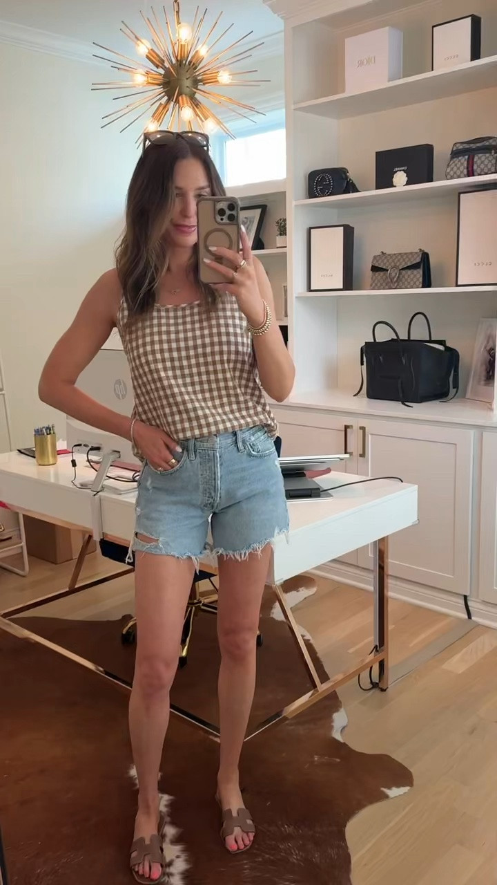 What I wore for a play date over the weekend! Love these shorts because the length is perfect for us Moms!

#founditonamazon #womens #fashion

#LTKdayinmylife #LTKmomlife #LTKootd