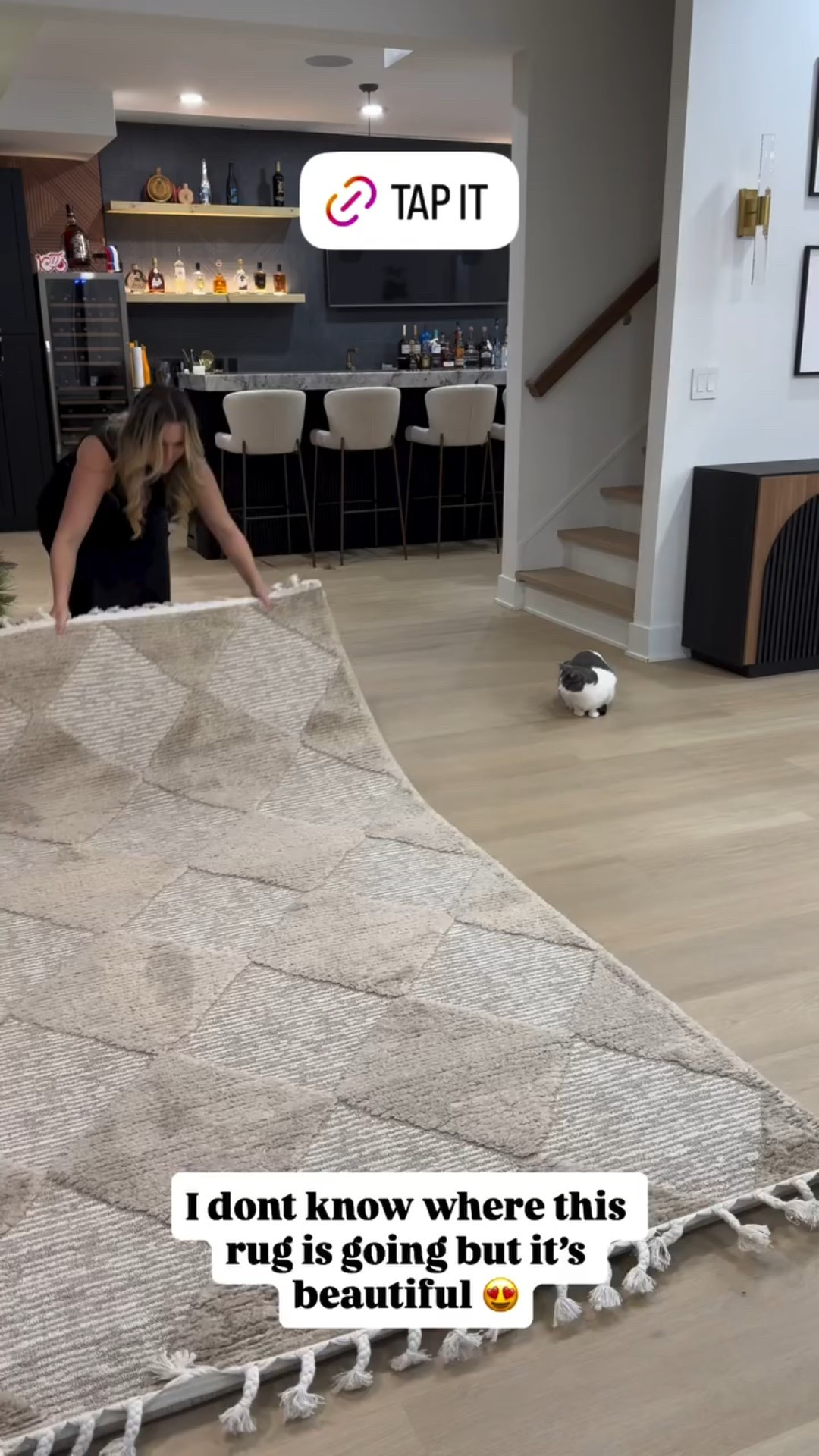 I dont know where this rug is going but it’s beautiful 😍