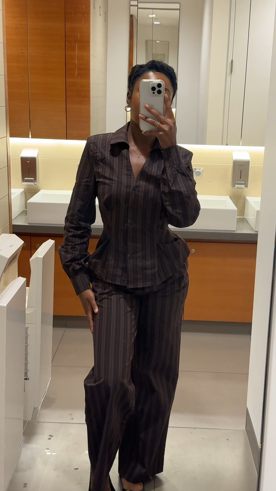 office outfit 


boohoo, co ord, office outfit, work outfit, brown outfit, outfit inspo, fashion inspo 