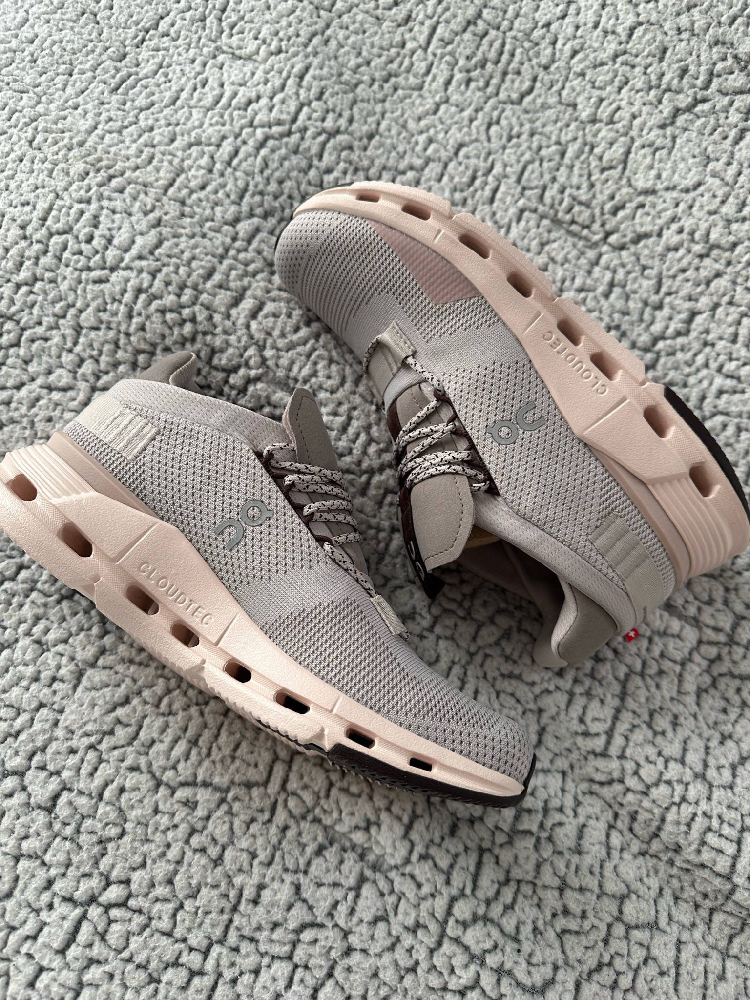 Step Up Your Game with Cloud Nova Sneakers 🏃‍♀️👟 Designed for the non-stop, on-the-go you! Whether you’re running errands, hitting the gym, or just out for a casual stroll, these sneakers are your perfect companion. Super comfy, stylish, and built to last - they keep up with your active lifestyle. How do you keep moving in style?

#LTKshoecrush #LTKGiftGuide #LTKfitness