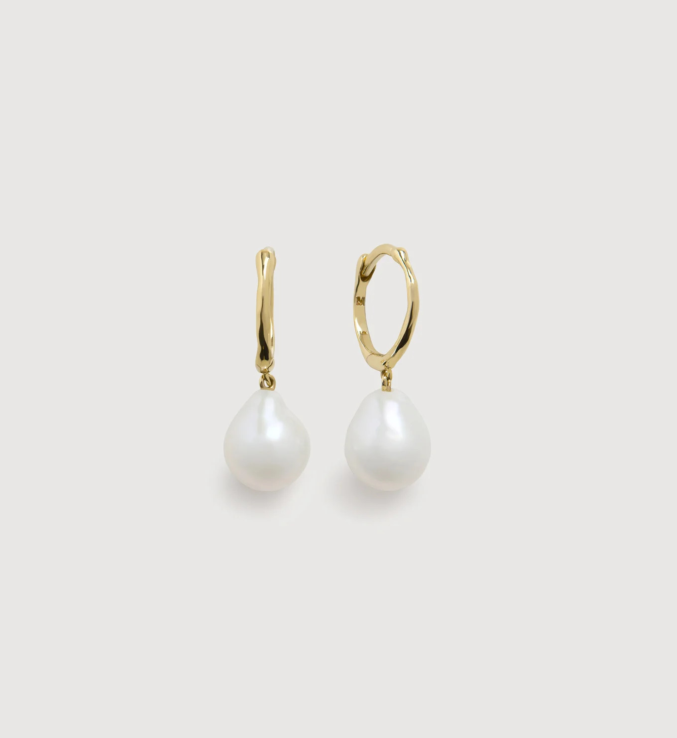 Small Baroque Pearl Huggie Earrings | Monica Vinader (Global)