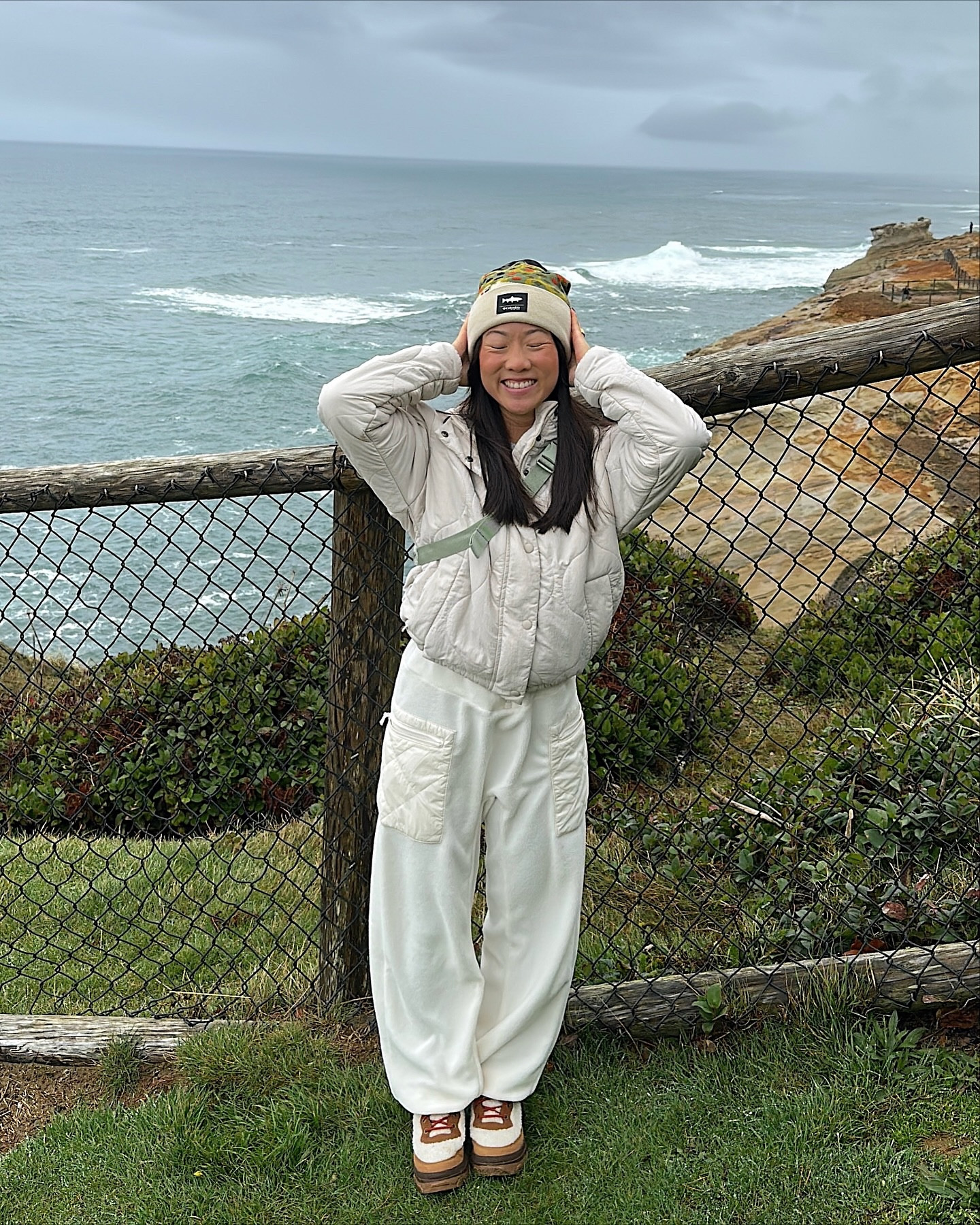 A ✨very✨ PNW getaway at @twocapeslookout 🌊🦪🌲 Just north of Cape Kiwanda, Two Capes Lookout is an elevated escape on the Oregon Coast. Choose between a geodesic dome (pictured) or a mirror cabin for the perfect PNW getaway!

If you book your stay before the end of November, you can get 20% off your booking with my code itsmarisakay20, valid on stays between now and the end of April!

#twocapeslookout #pacificcity #capekiwanda #pnwdiscovered #pnwexplored #pacificnorthwestisbest #portlandblogger #traveloregon #travelportland #oregoncoast