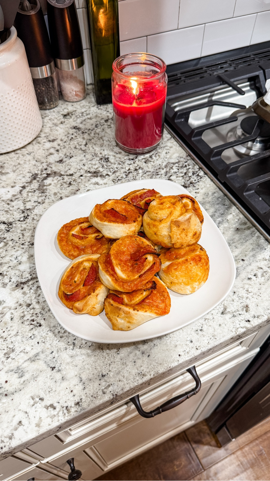 Easy Pizza Pinwheels 🍕✨
A fun twist on pizza that everyone loves—perfect for dinner, parties, or game day!

Ingredients:
• 1 can pizza dough
• Pizza sauce
• Shredded mozzarella
• Pepperoni (or any toppings you love)

How to make:
1️⃣ Roll dough out on parchment paper
2️⃣ Spread sauce, add cheese + pepperoni
3️⃣ Roll up tight & pinch to seal
4️⃣ Chill 10–15 min, then slice into 1” pinwheels
5️⃣ Bake at 375° for ~12 min
6️⃣ Serve with extra pizza sauce for dipping 🍅

Save this for later 💾 and let me know if you try it!

What toppings would you add to your pizza pinwheels? 👀🍕

#easyrecipes #pizza #recipe #quickdinner #comfortfoodrecipes

#LTKmomlife #LTKfoodie