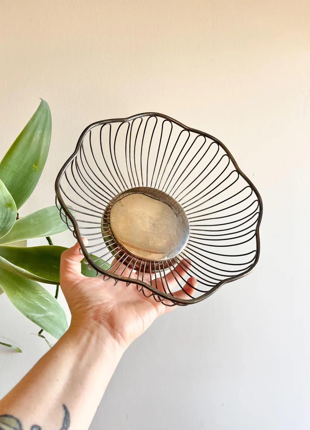 Vintage Silver Metal Scalloped Edge Fruit Basket - Retro Kitchen Decorations - Unique Tabletop De... | Etsy (US)