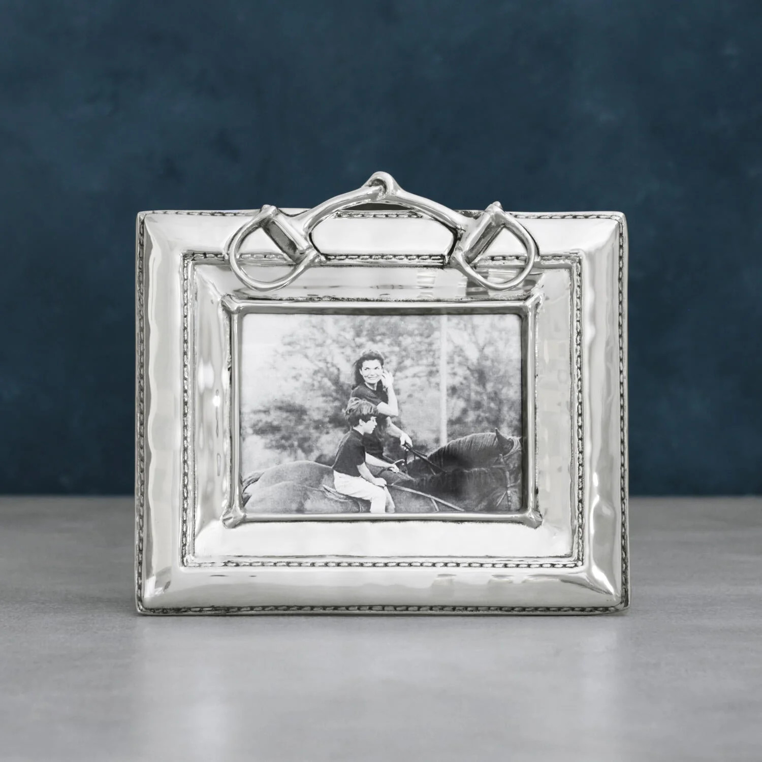 Home
	  
		
	  
	    /
	    Beatriz Ball Western Equestrian Snaffle Bit Frame | Sabavi Home