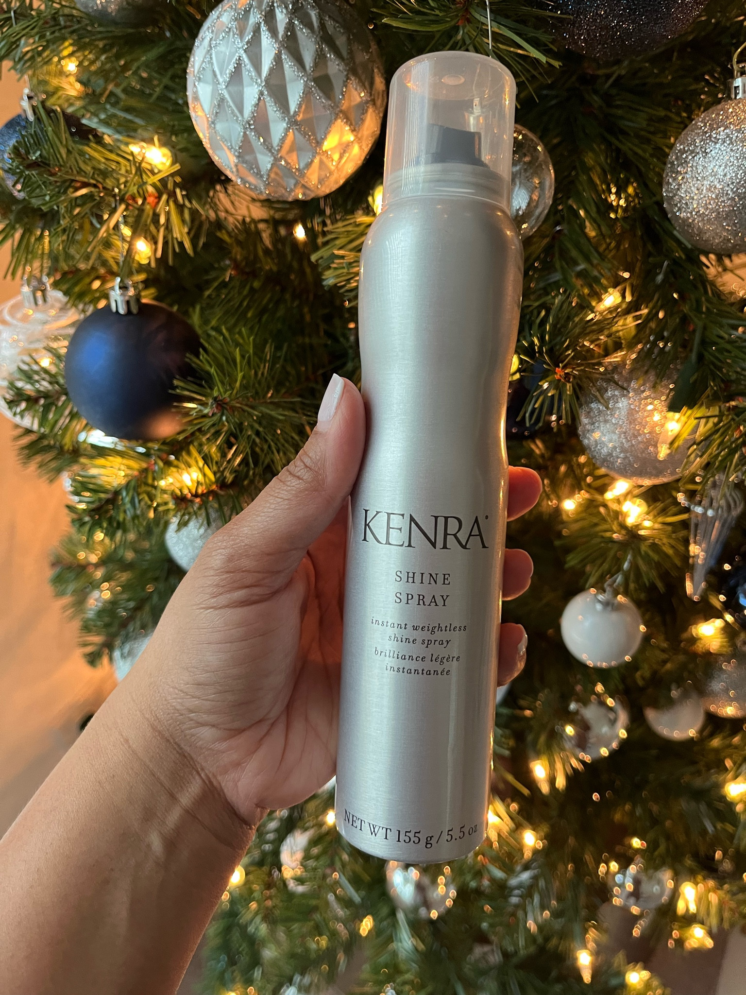 Weightless shine and a nice sheen for your hair👌🏾Great for wash days and hair touch ups!