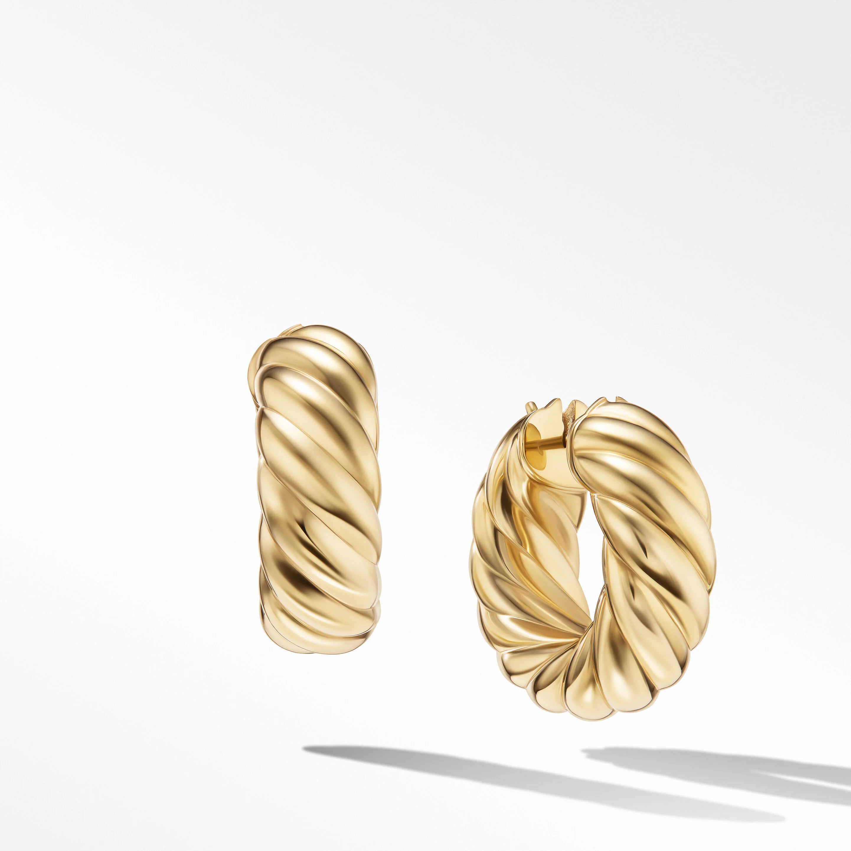 Sculpted Cable Hoop Earrings in 18K Yellow Gold | David Yurman