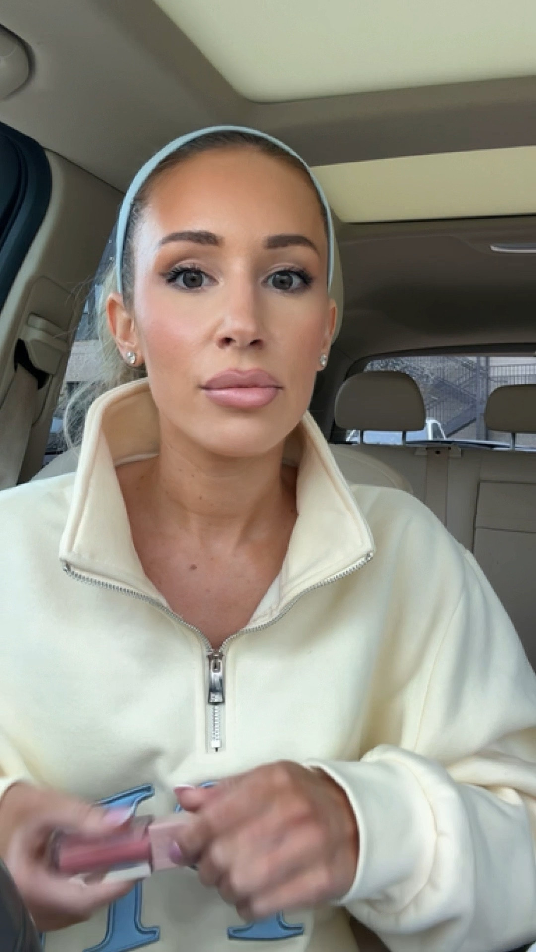 Another lip combo for ya 💋 

Milani liner: Nude 03
Iconic London liner: Unbotheredd
Mac lipstick: cream cup
Charlotte tilbury lipstick: Kim KW
Gloss: Reef

Beauty products. Makeup. Lipstick. Nude lips. Lipstick combo. Lip gloss. Makeup products  

#LTKBeauty