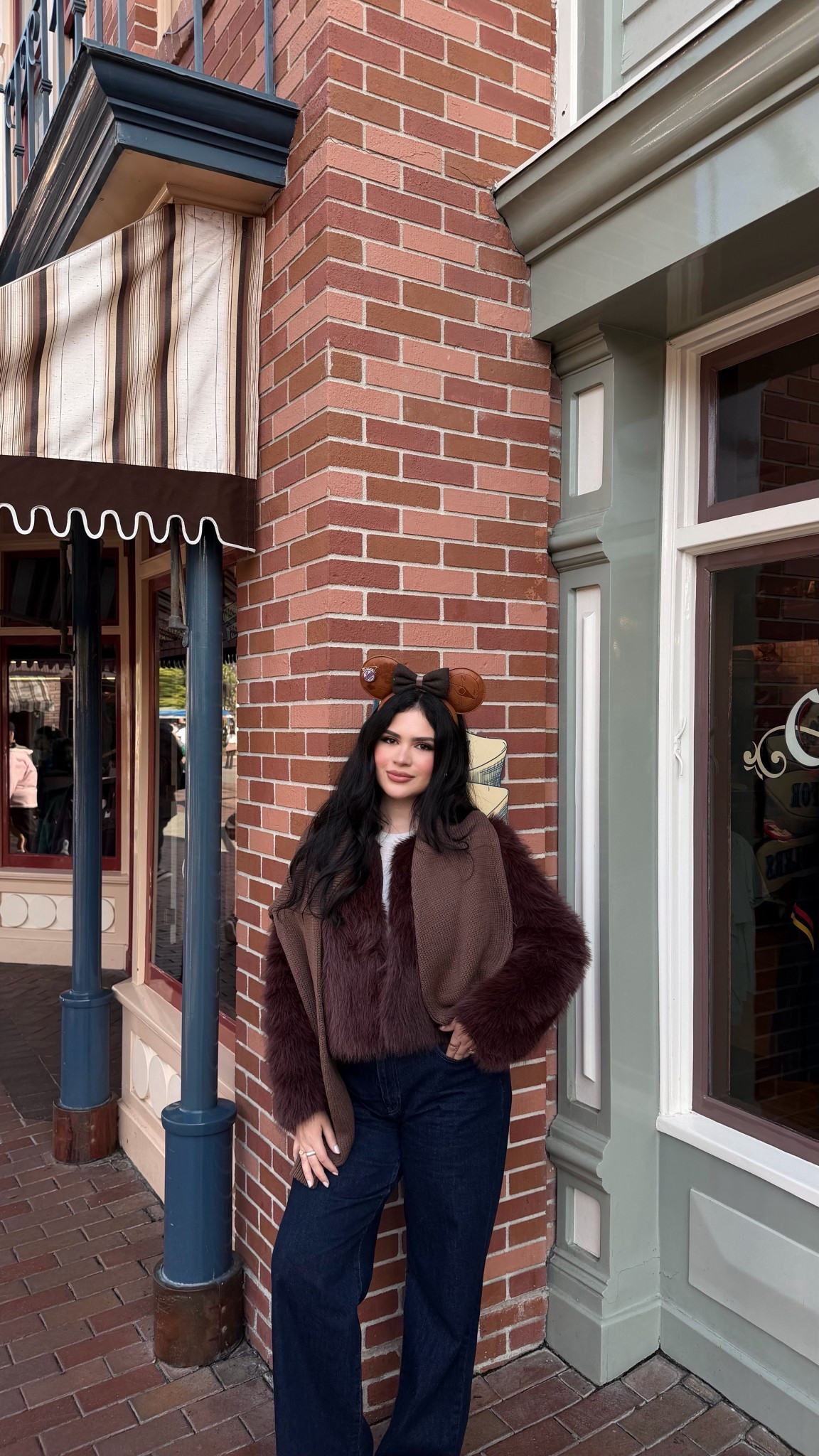 Neutral Disneyland outfit 🐻

#LTKGiftGuide #LTKFindsUnder100 #LTKHoliday