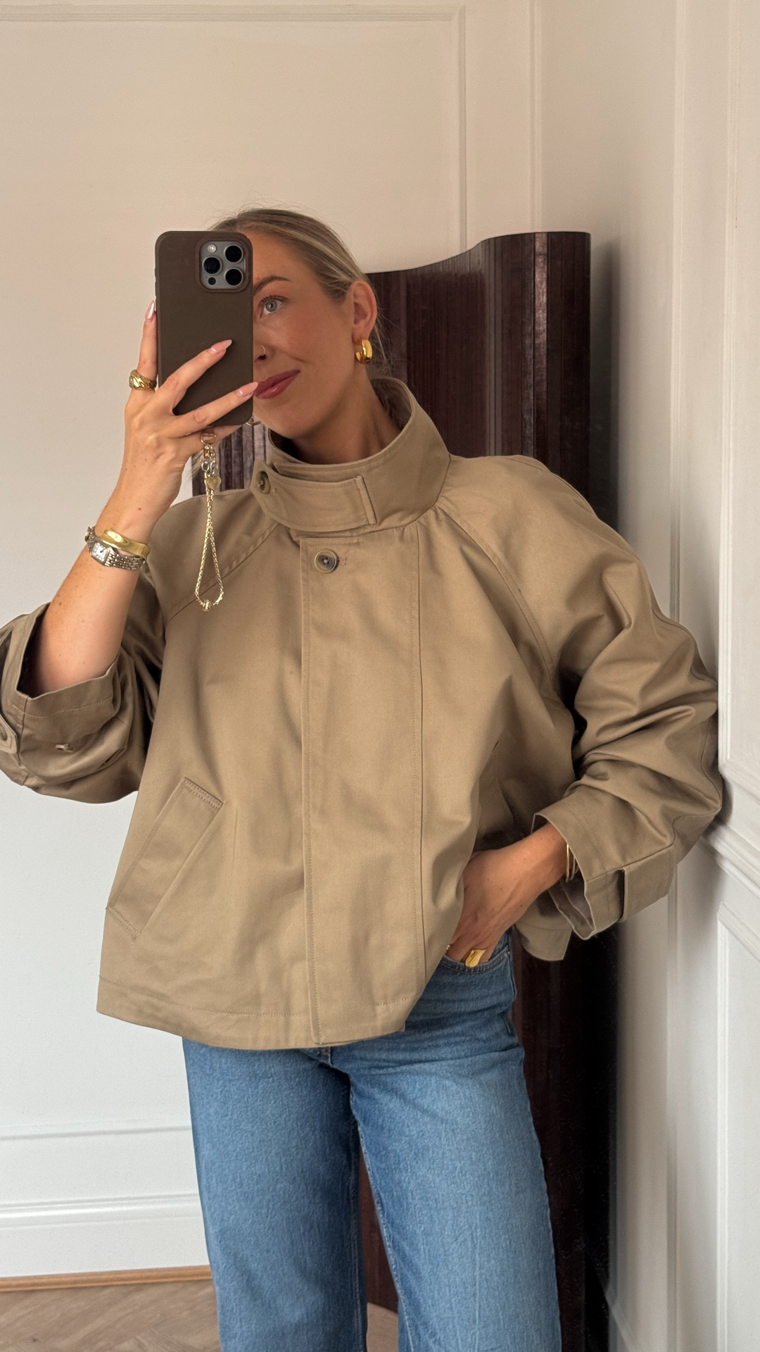 How cool is this funnel neck crop trench coat off ASOS 👏🏻 I wear a size S 

Autumn jacket, wardrobe essentials, autumn essentials, white T-shirt, denim jeans 


#LTKautumn #LTKstyletip #LTKuk