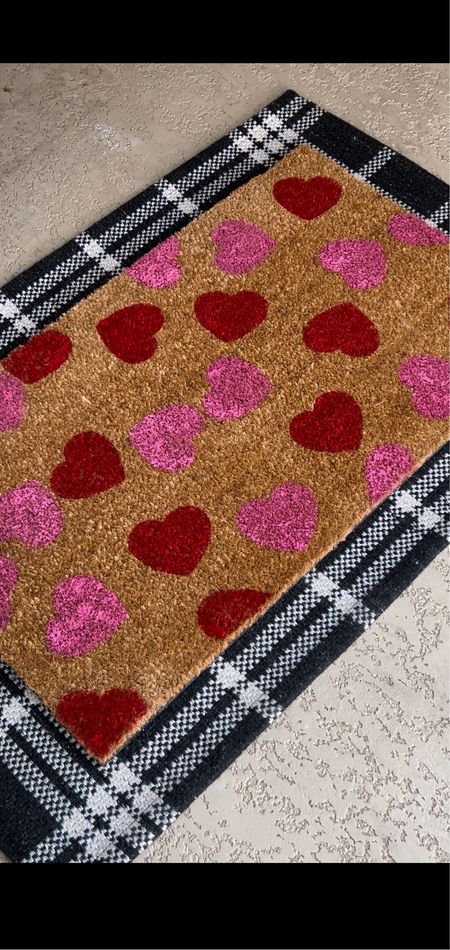 Valentine heart doormat #diy #doormat #valentine #heart #diydoormat 

#LTKhome #LTKSeasonal #LTKfindsunder50