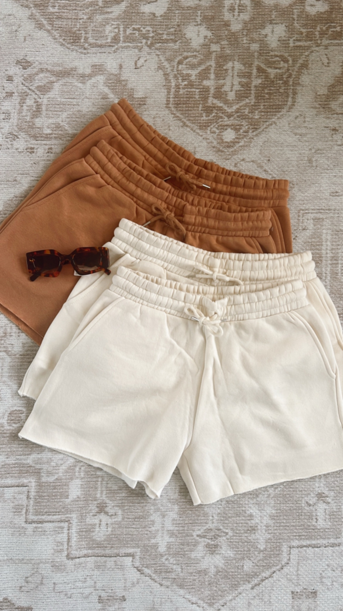 I was on the hunt for cozy lounge wear shorts and Forever 21 delivered! 

Love the length of these, the raw edge hem and that they have pockets! 

I also can’t resist a fun pair of tortoise shell sunglasses 😎 

#summerstyle #loungewear #postpartumstyle

#LTKSaleAlert #LTKStyleTip