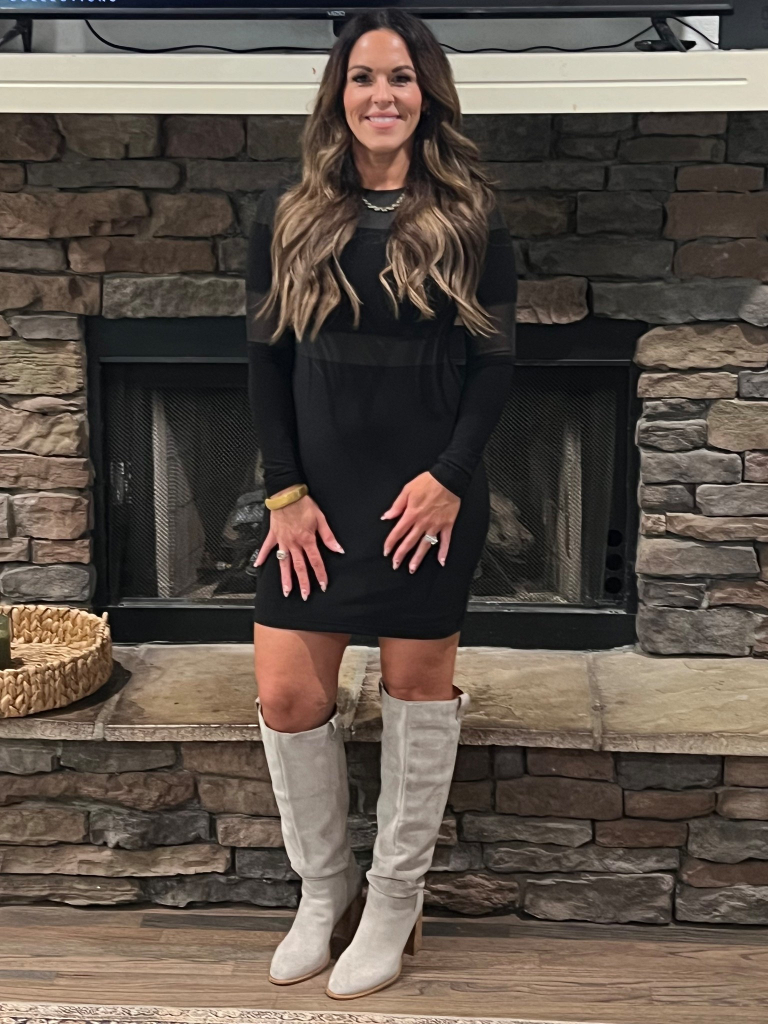 Every girls needs that perfect LBD for special occasions! This one from Vici is it for me! Very sexy but covering at the same time! 🖤

#LTKValentine #LTKgrwm #LTKdayinmylife