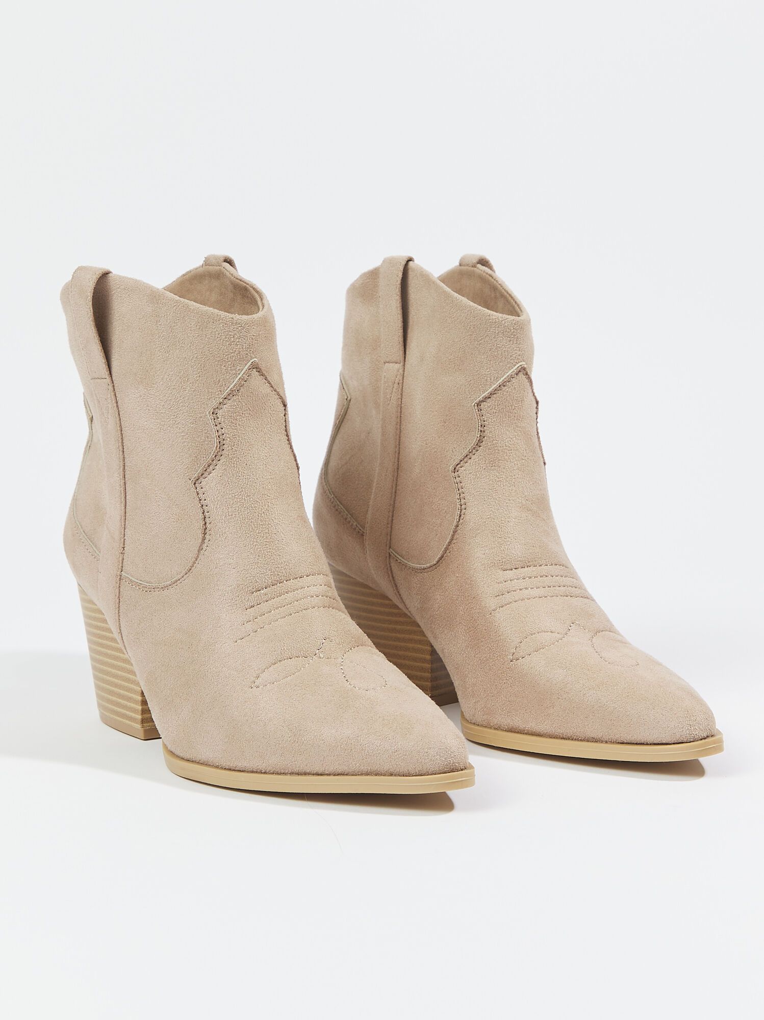 Vaca Wide Width Booties | Arula