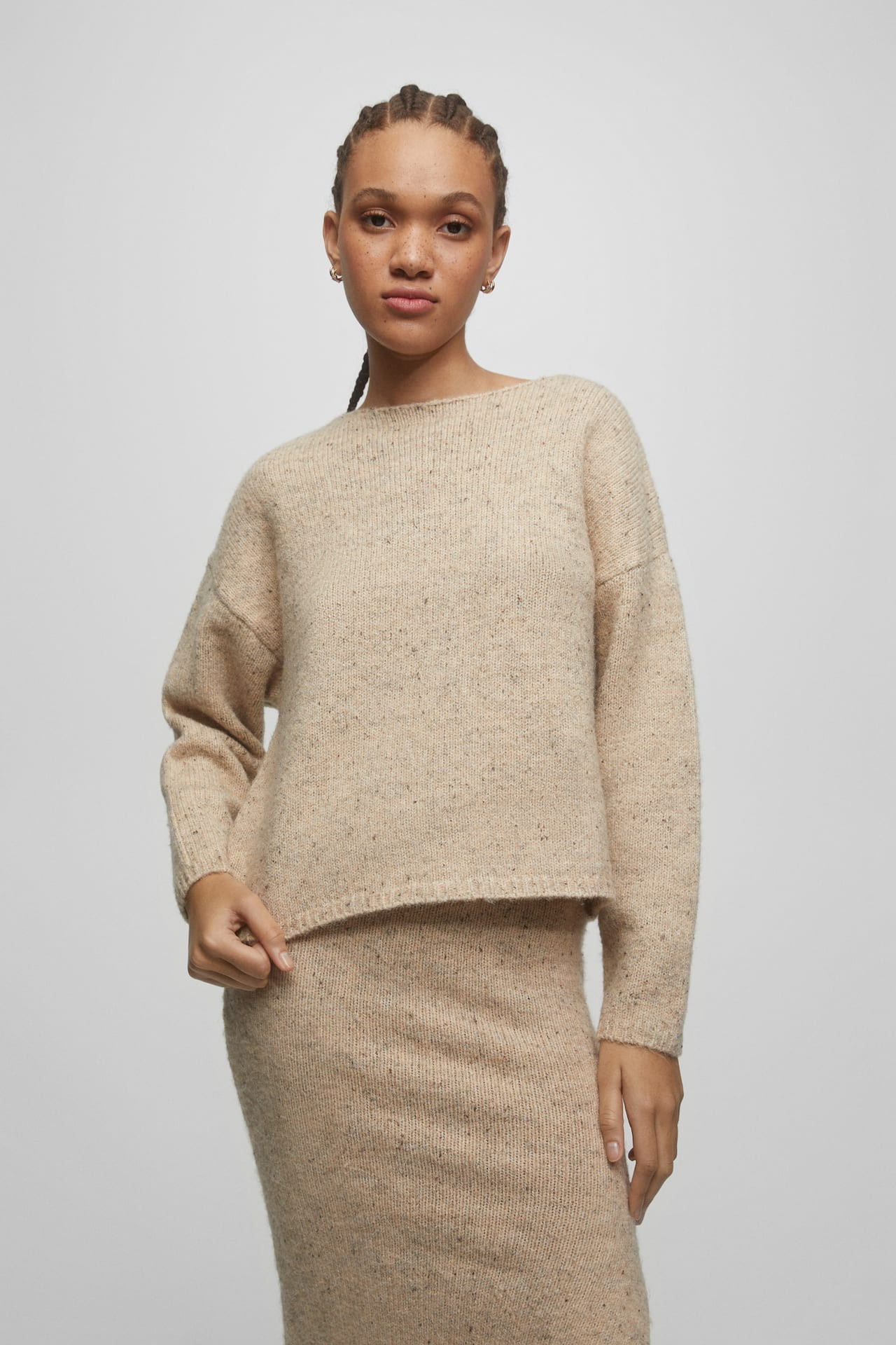 Sand knit sweater | Beige Sweater Sweaters | Sweater And Skirt | Work Wear Style | PULL and BEAR UK