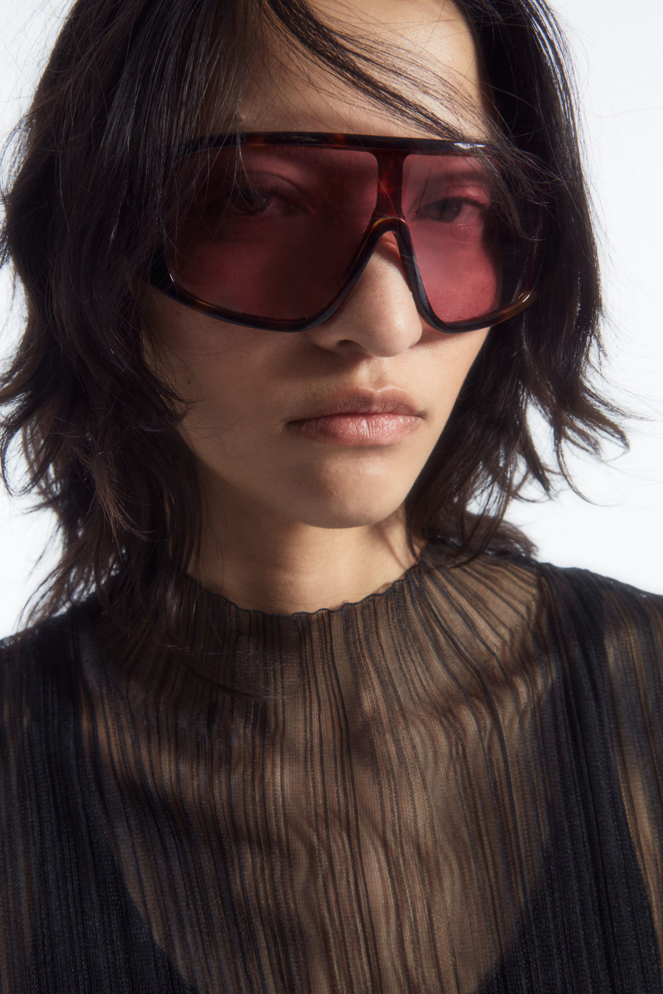 OVERSIZED SKI-STYLE GLASSES - TORTOISESHELL | COS (AU)