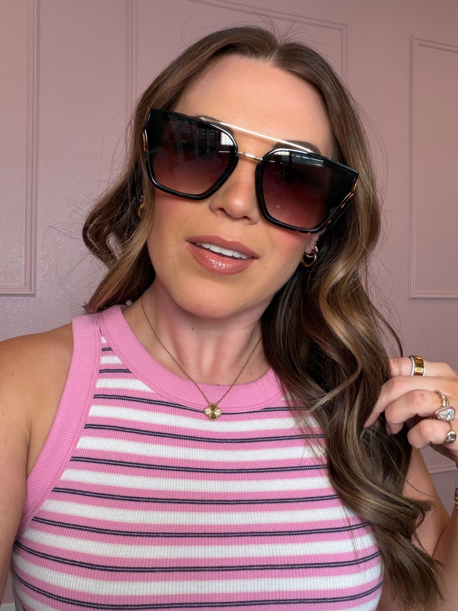 glam sunglasses with gold bar! under $100! 

#LTKSeasonal #LTKMidsize #LTKMothersDay