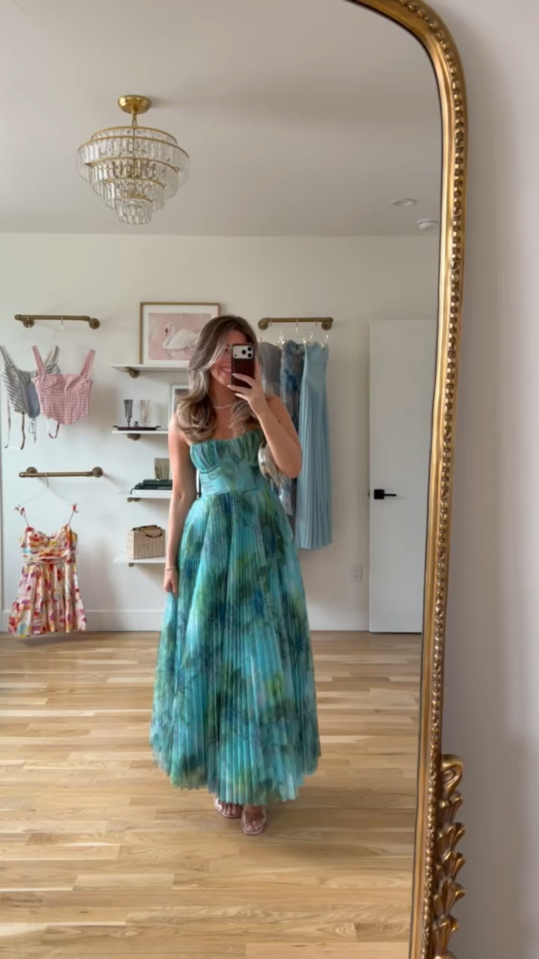 hutch tulle pleated wedding guest and formal event dresses

size down to a 0 in hutch tulle

electric picks: emerson20
divi: emerson15

Wedding guest
Black tie
Formal event
Sequin dress
Floral dress
Off the shoulder
One shoulder
Special occasion
Fall party

#LTKootd #LTKWedding #LTKSeasonal