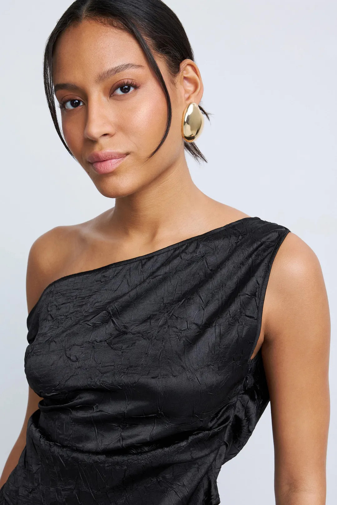 SHASHI Madrid Large Stud Earrings | Rent the Runway